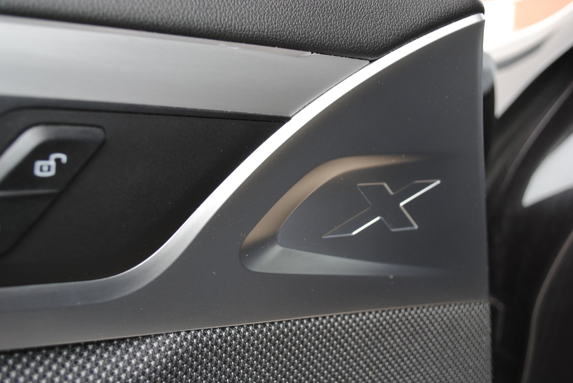 BMW X3 xDrive 20i xLine Steptronic-image-22