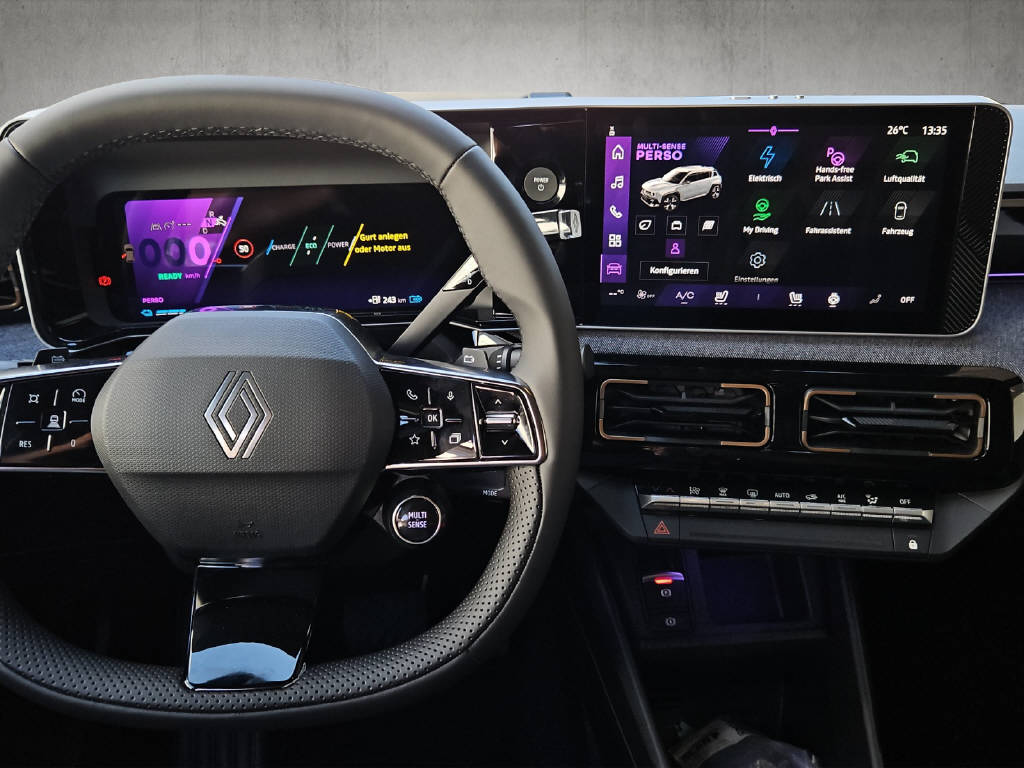 RENAULT R4 E-Tech Comfort Range techno-image-7