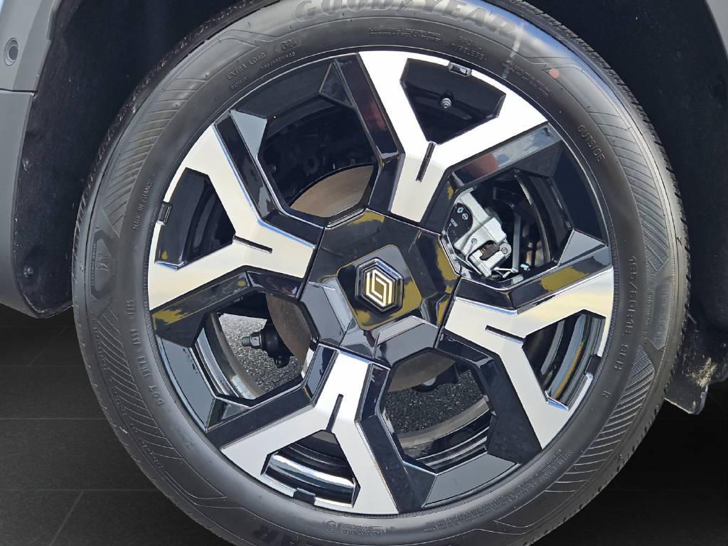 RENAULT R4 E-Tech Comfort Range techno-image-10
