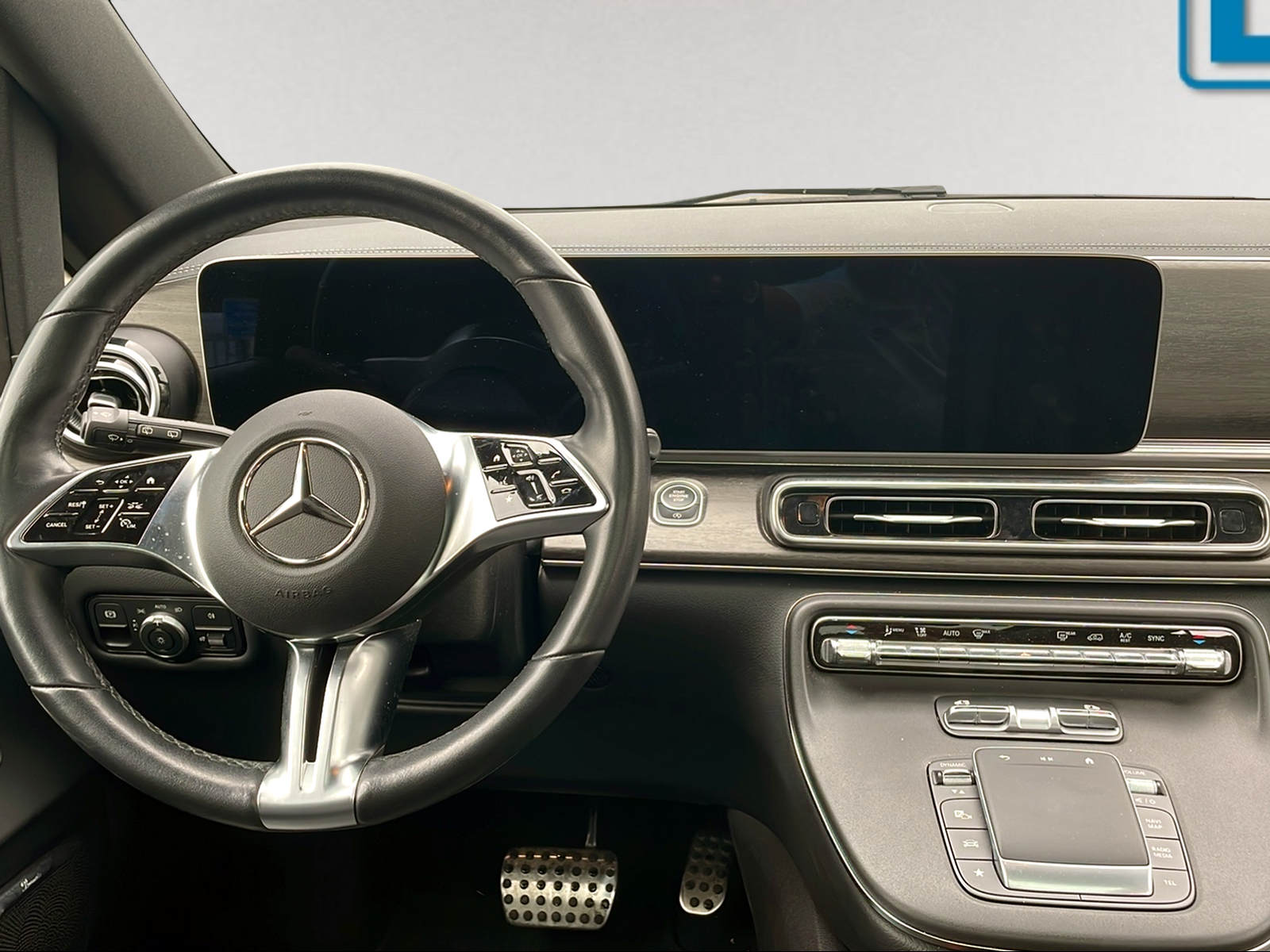 MERCEDES-BENZ V 300 AVANTGARDE 3200mm L-image-5