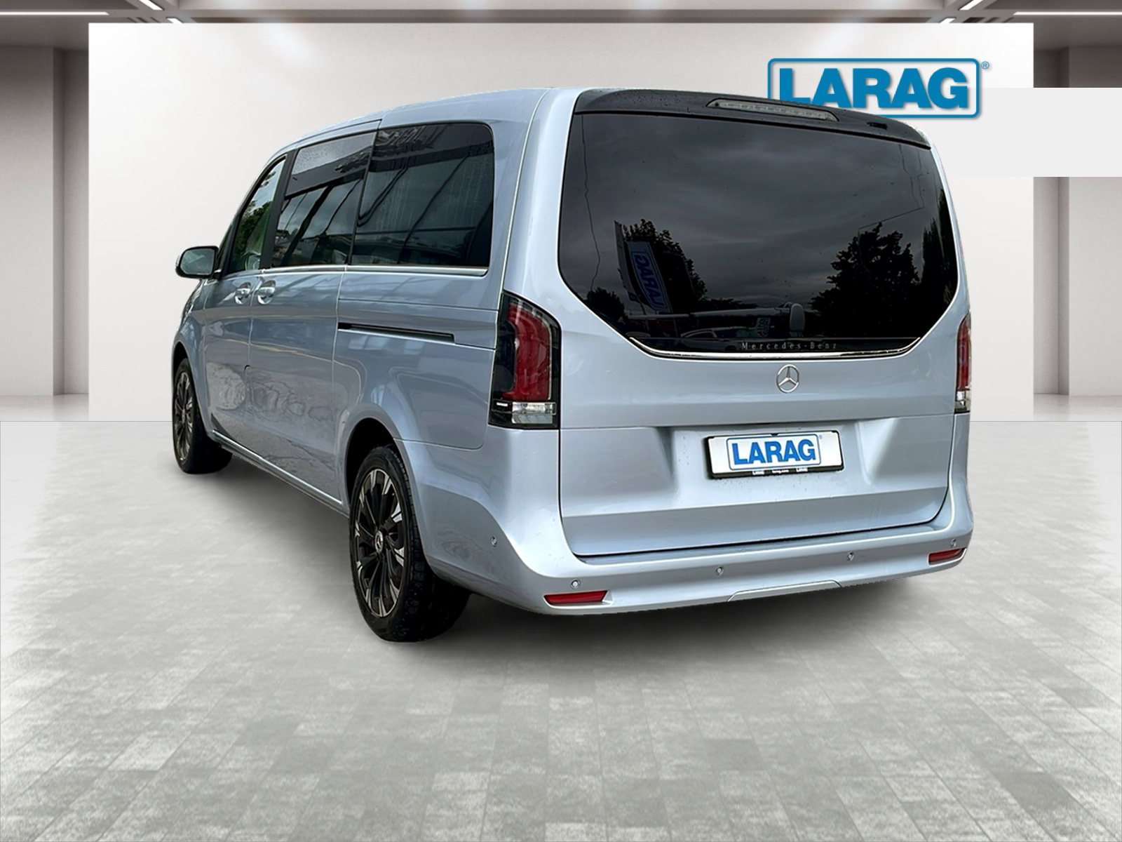 MERCEDES-BENZ V 300 AVANTGARDE 3200mm L-image-2