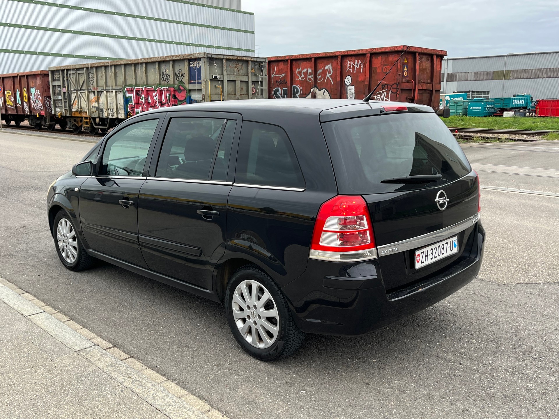 OPEL Zafira 1.7 CDTI Enjoy-image-2