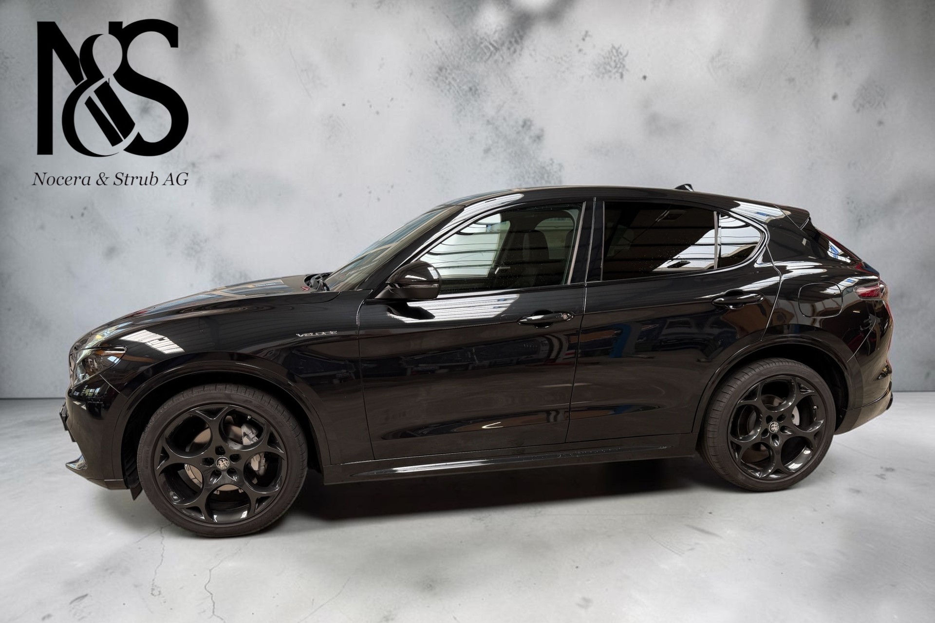 ALFA ROMEO Stelvio 2.0 Veloce Pack Tow HookQ4 AT8-image-1