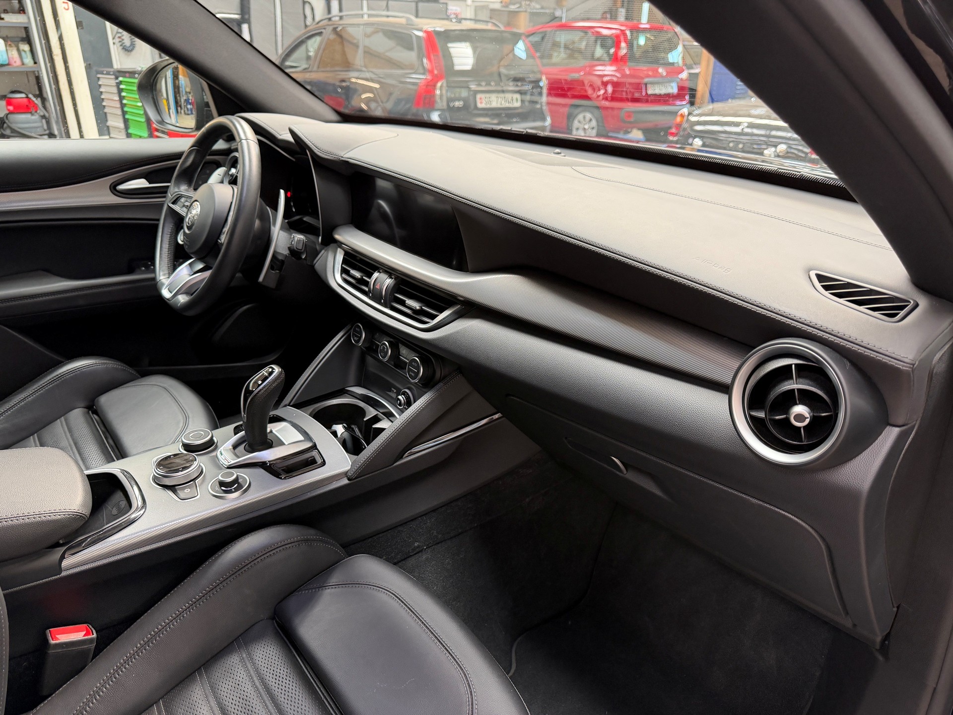 ALFA ROMEO Stelvio 2.0 Veloce Pack Tow HookQ4 AT8-image-13