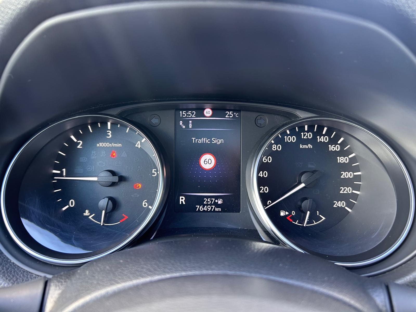 NISSAN Qashqai 1.6 dCi tekna Xtronic CVT-image-18