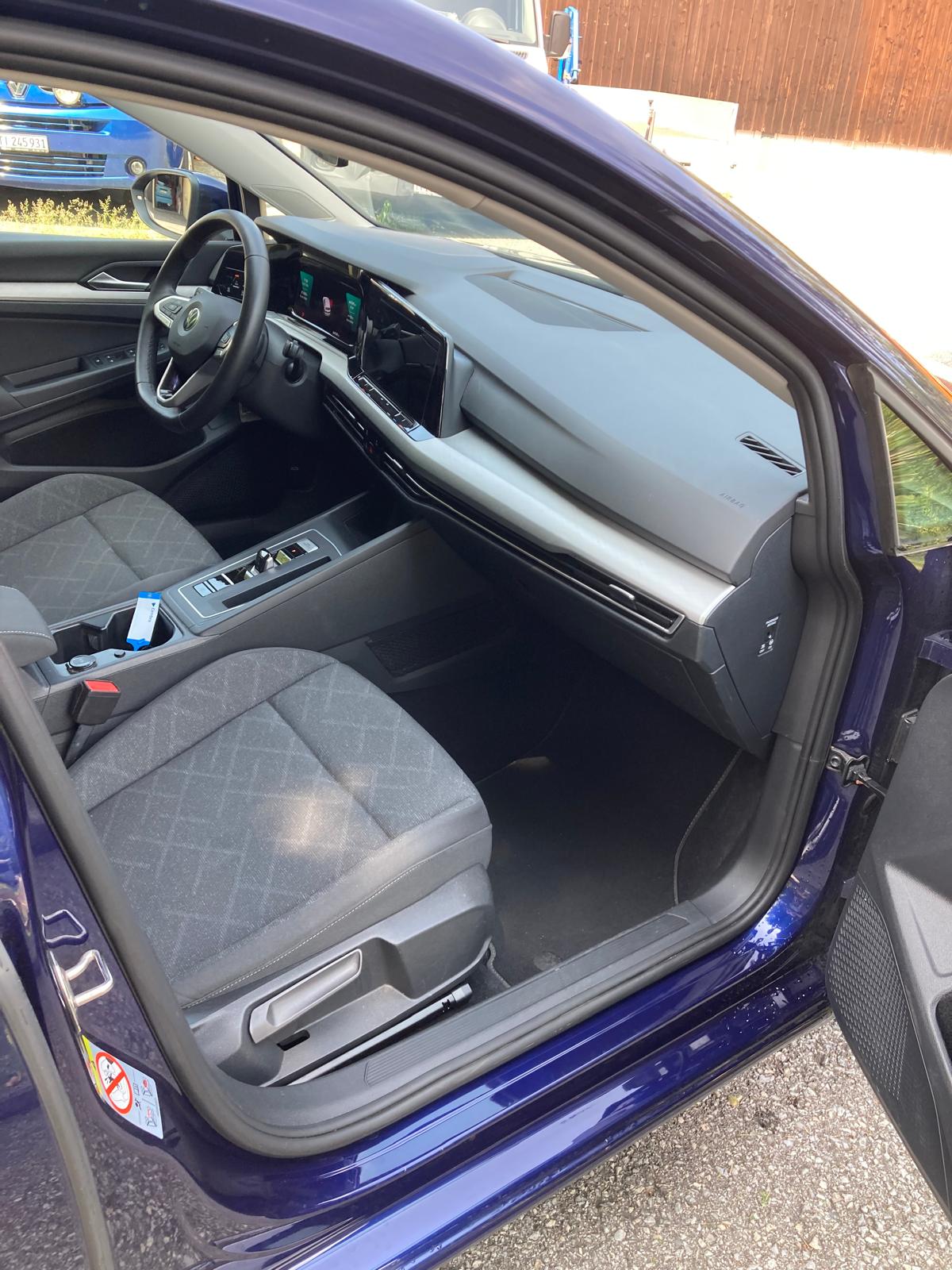 VW Golf 1.0 eTSI mHEV ACTLife DSG-image-4