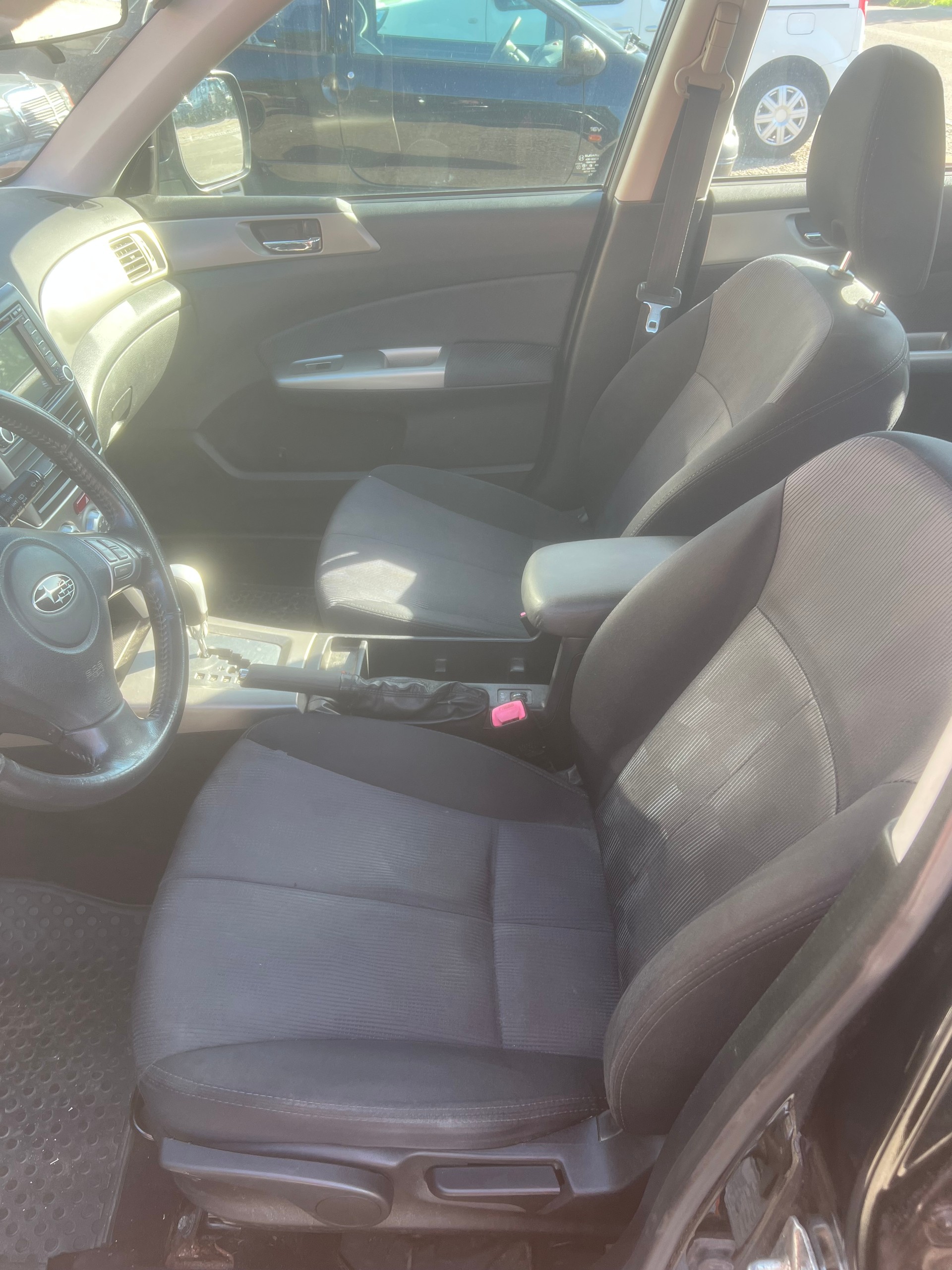 SUBARU Forester 2.0X Swiss Automatic-image-9
