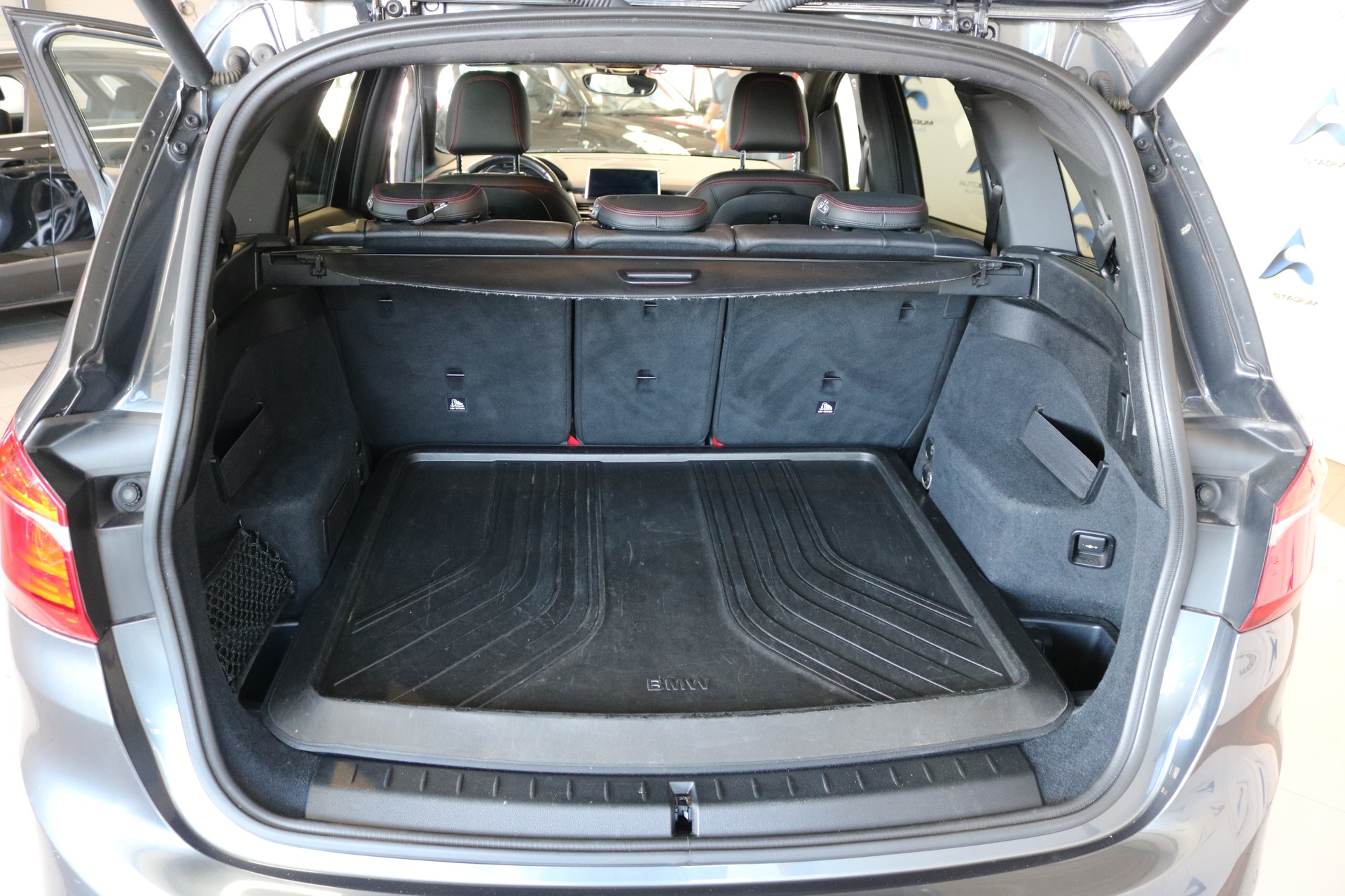 BMW 220i Gran Tourer M Sport Steptronic-image-35