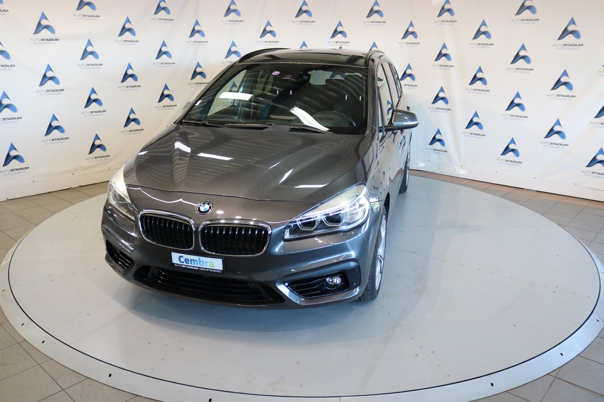 BMW 220i Gran Tourer M Sport Steptronic-image-8