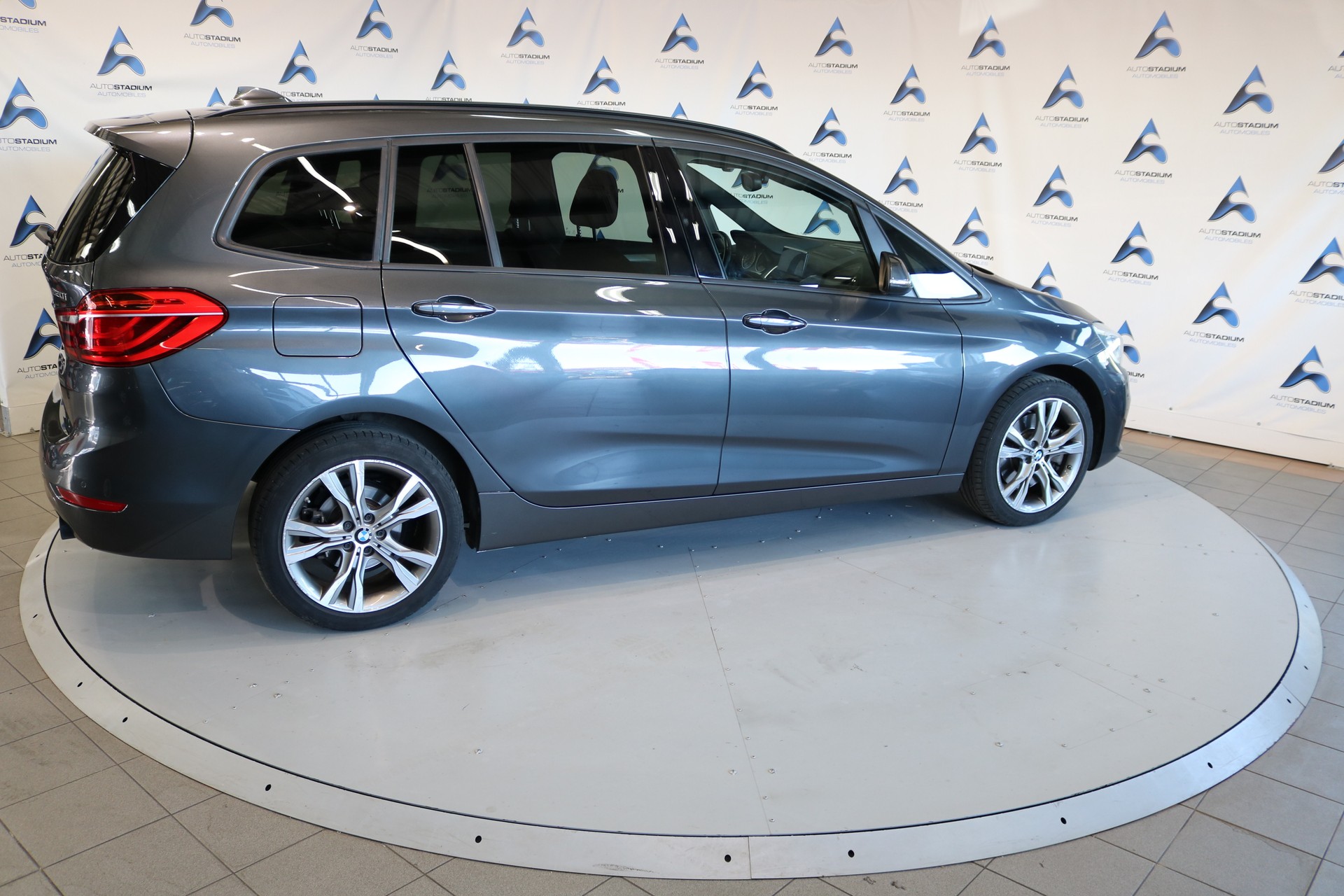 BMW 220i Gran Tourer M Sport Steptronic-image-22