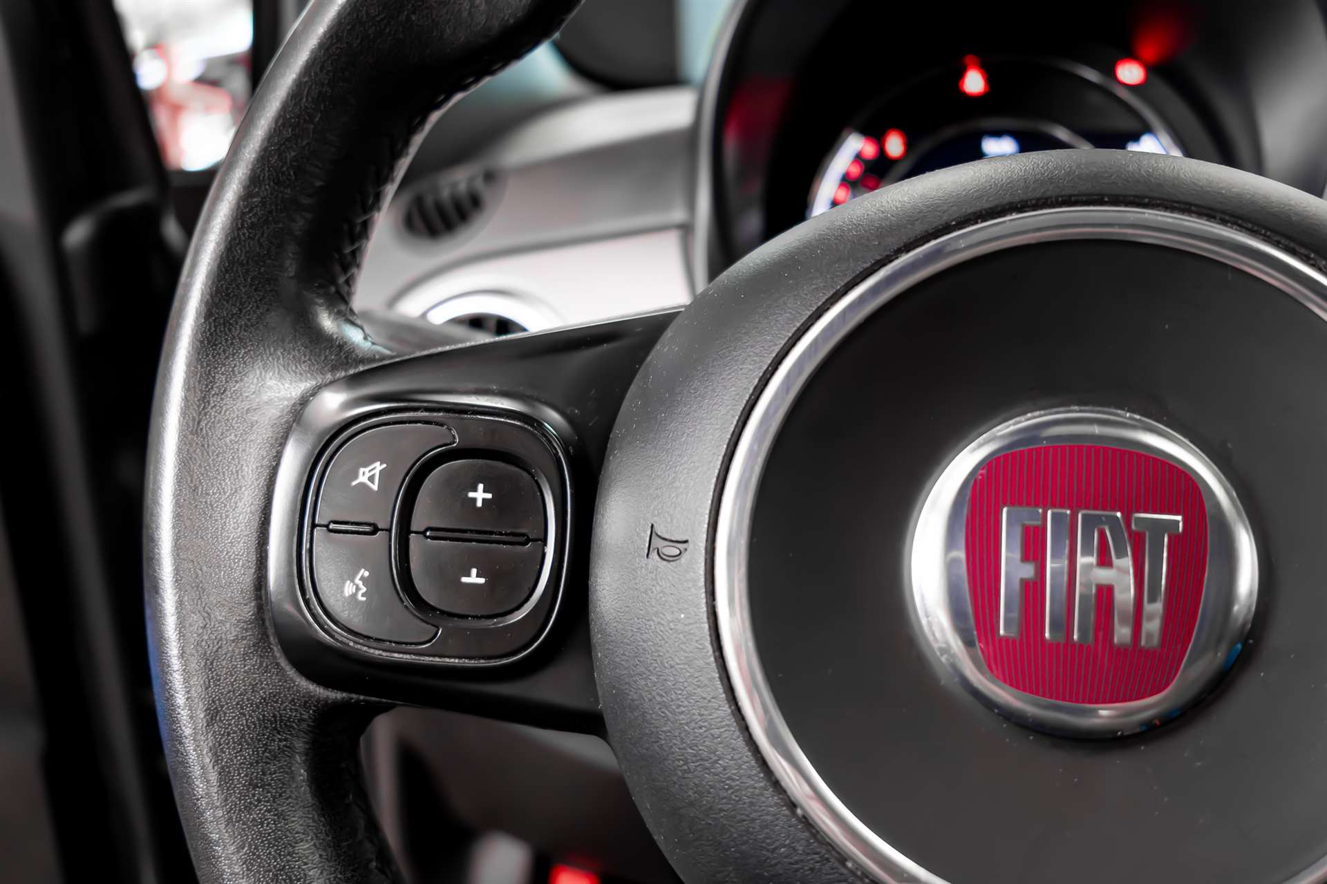 FIAT 500 0.9 TwinAir Turbo S-image-8