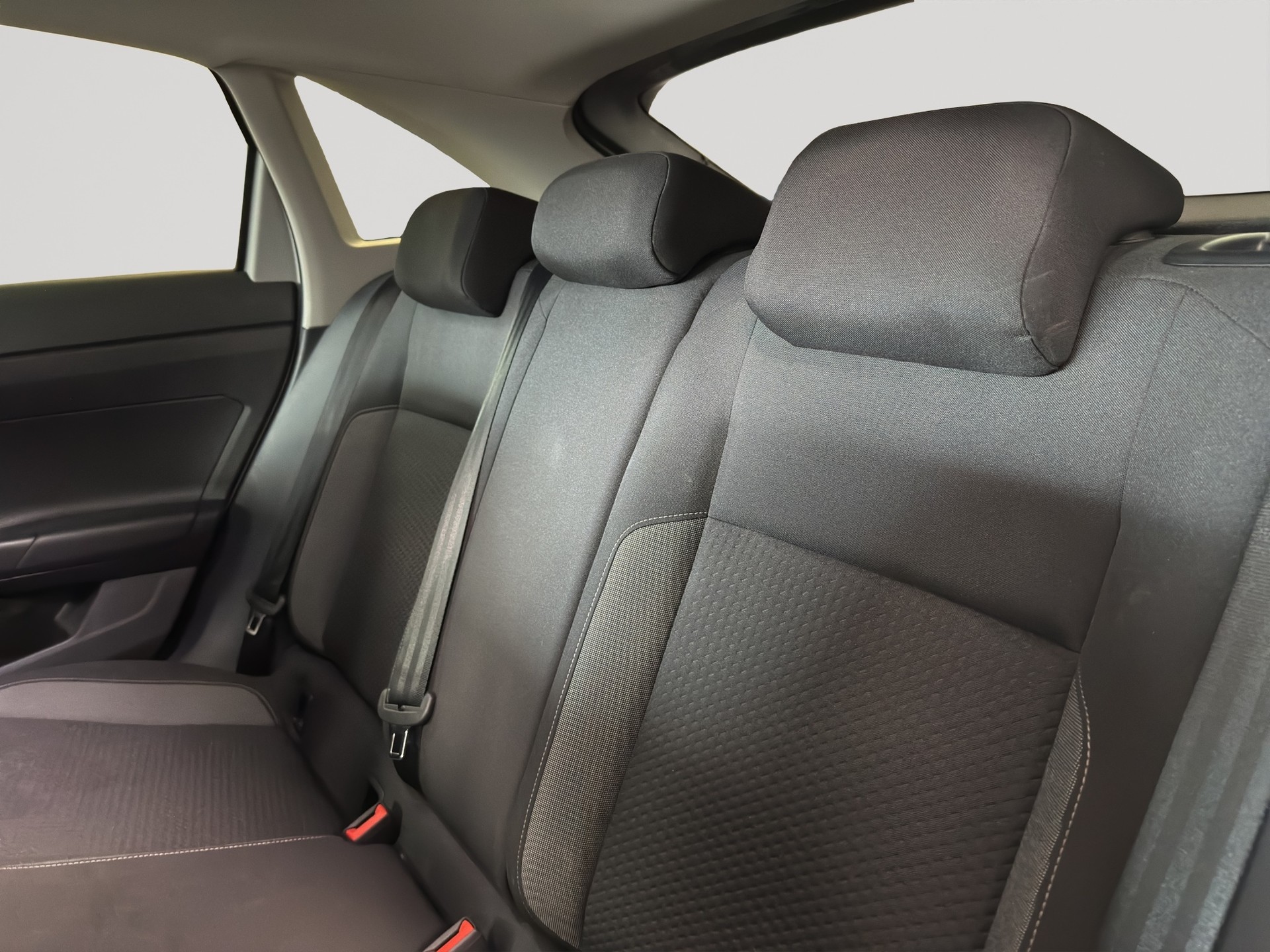 VW Taigo 1.0 TSI Life DSG-image-7