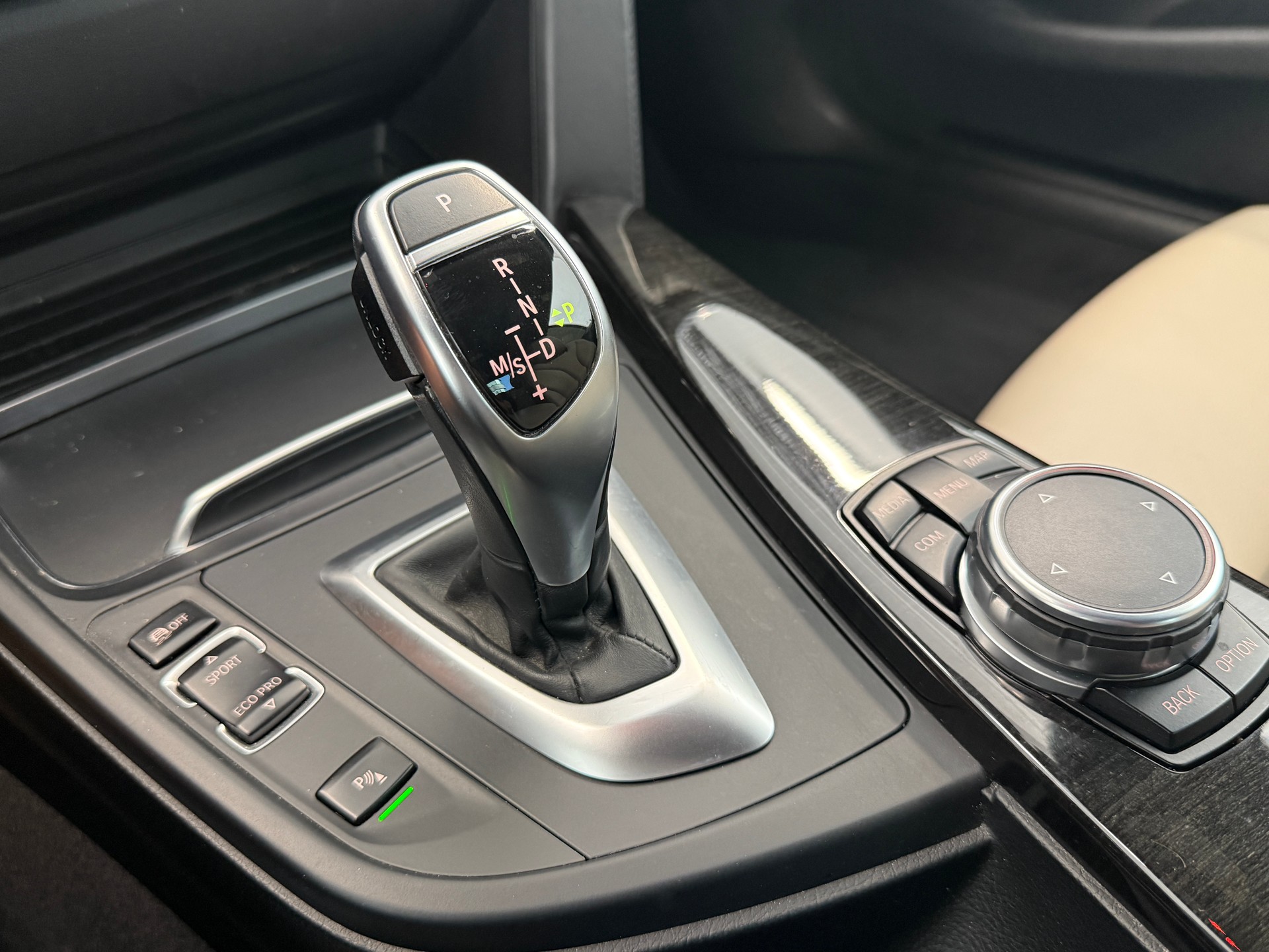 BMW 440i Cabriolet xDrive M Sport Steptronic Ab 430.- pro Monat M-Paket-image-20
