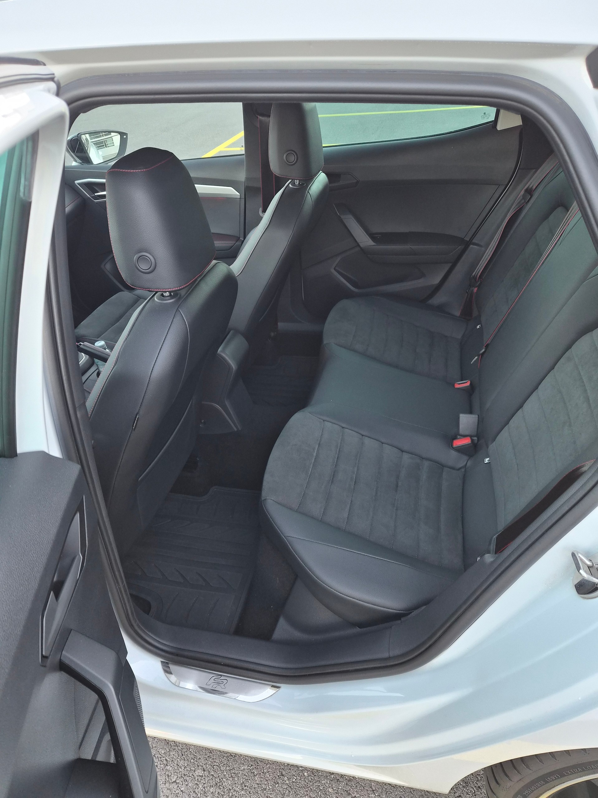 SEAT 1.0 TSI 115 Swiss FR-image-5