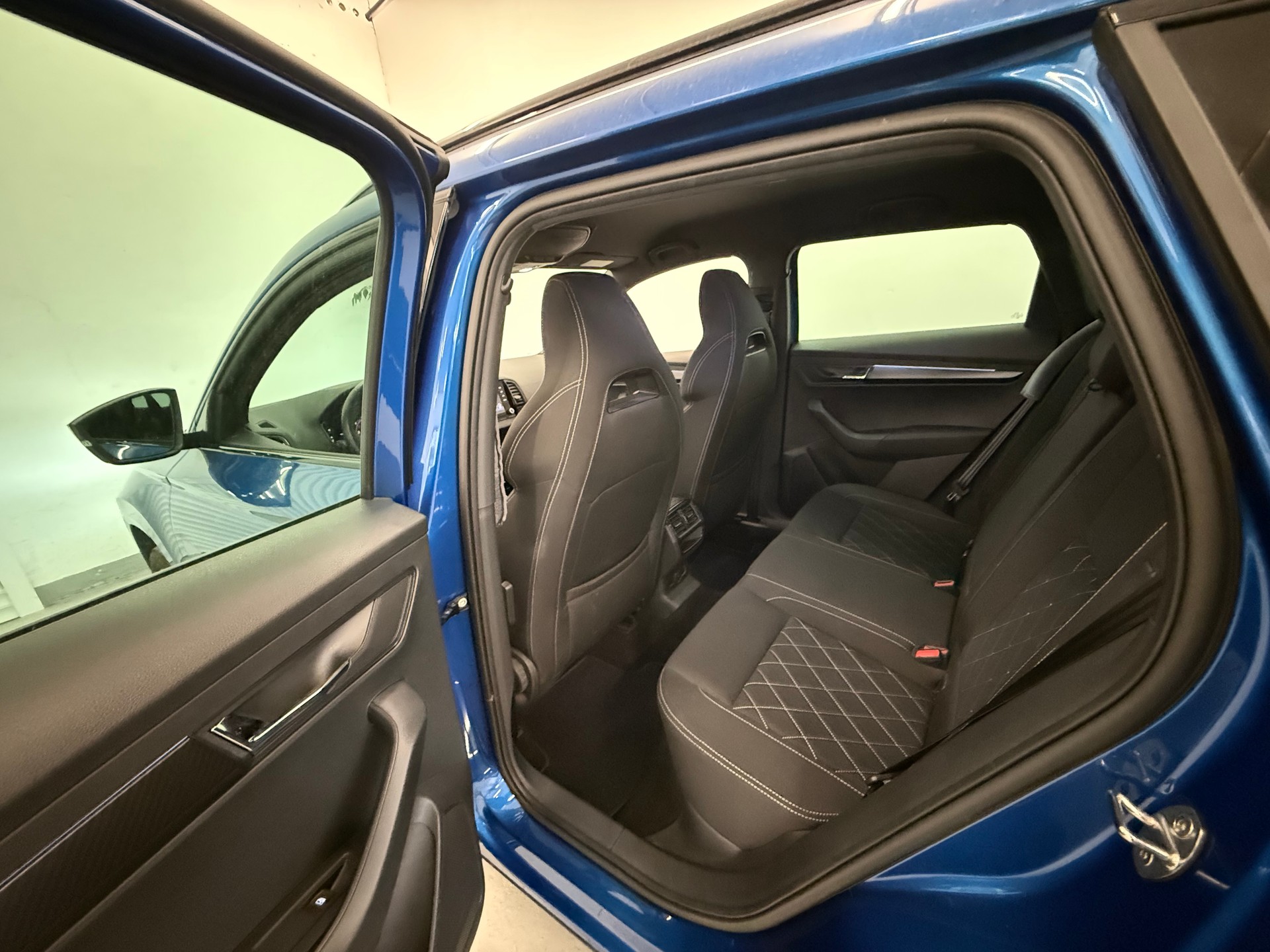 SKODA Karoq 1.5 TSI SportLine DSG-image-13