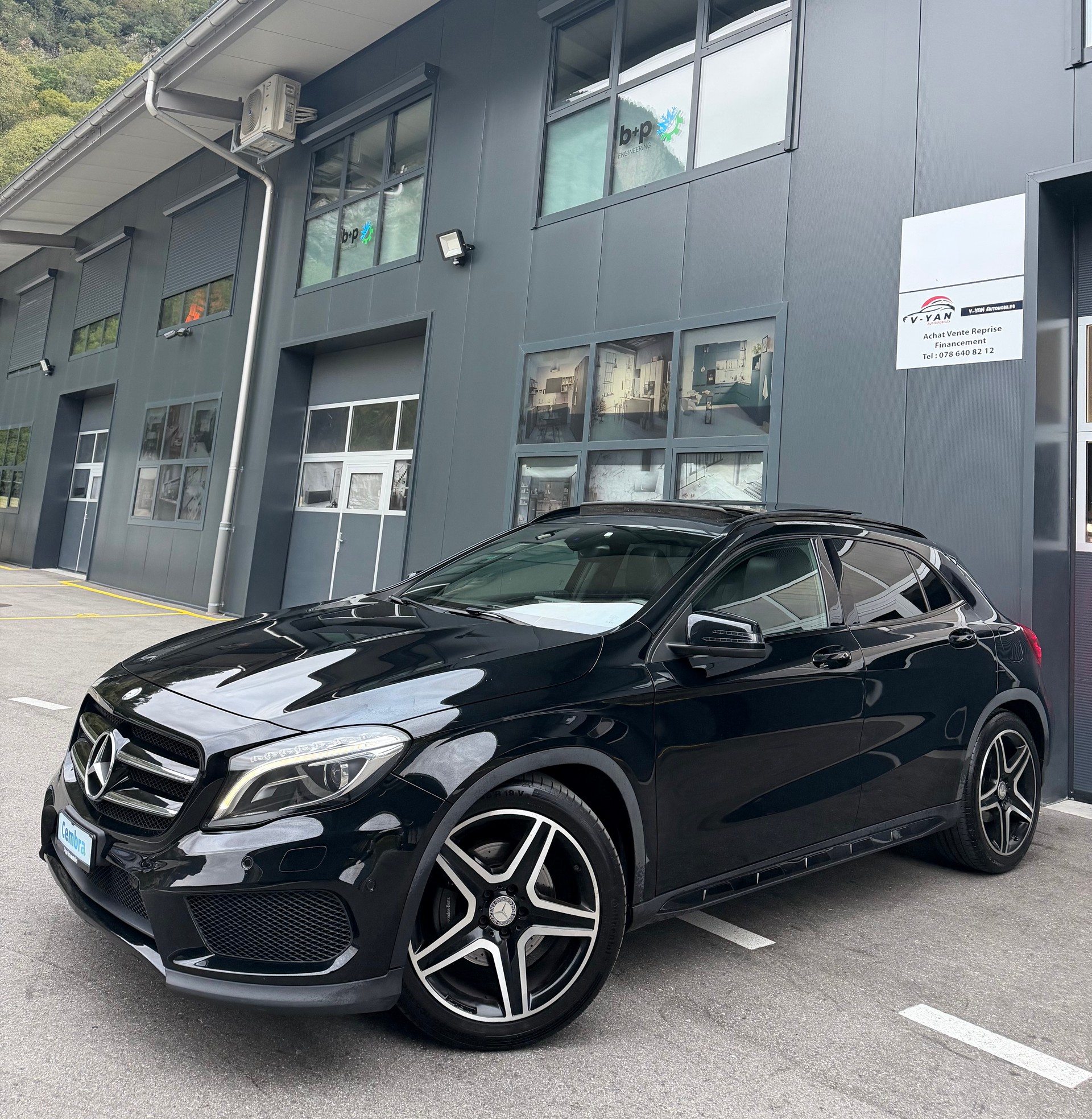 MERCEDES-BENZ GLA 250 AMG Line 4Matic 7G-DCT-image-0