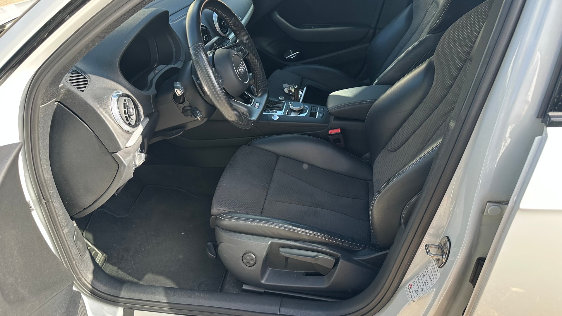 AUDI 1.5 35 TFSI Sport S-Tronic-image-5