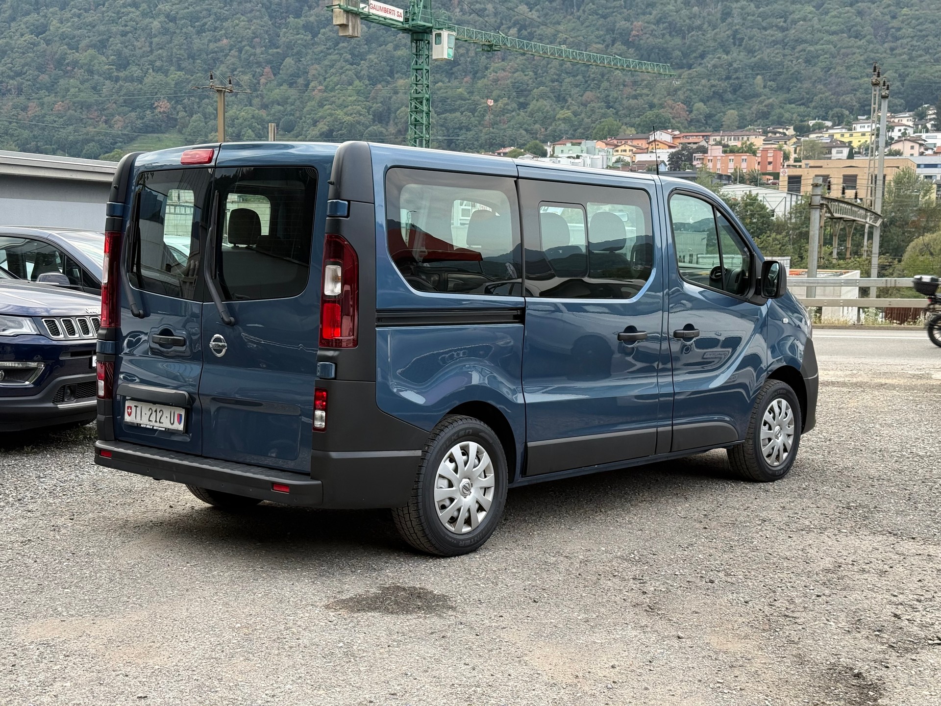 NISSAN NV300 dCi 120 2.9 L2H1 Comfort 9Pl.-image-2