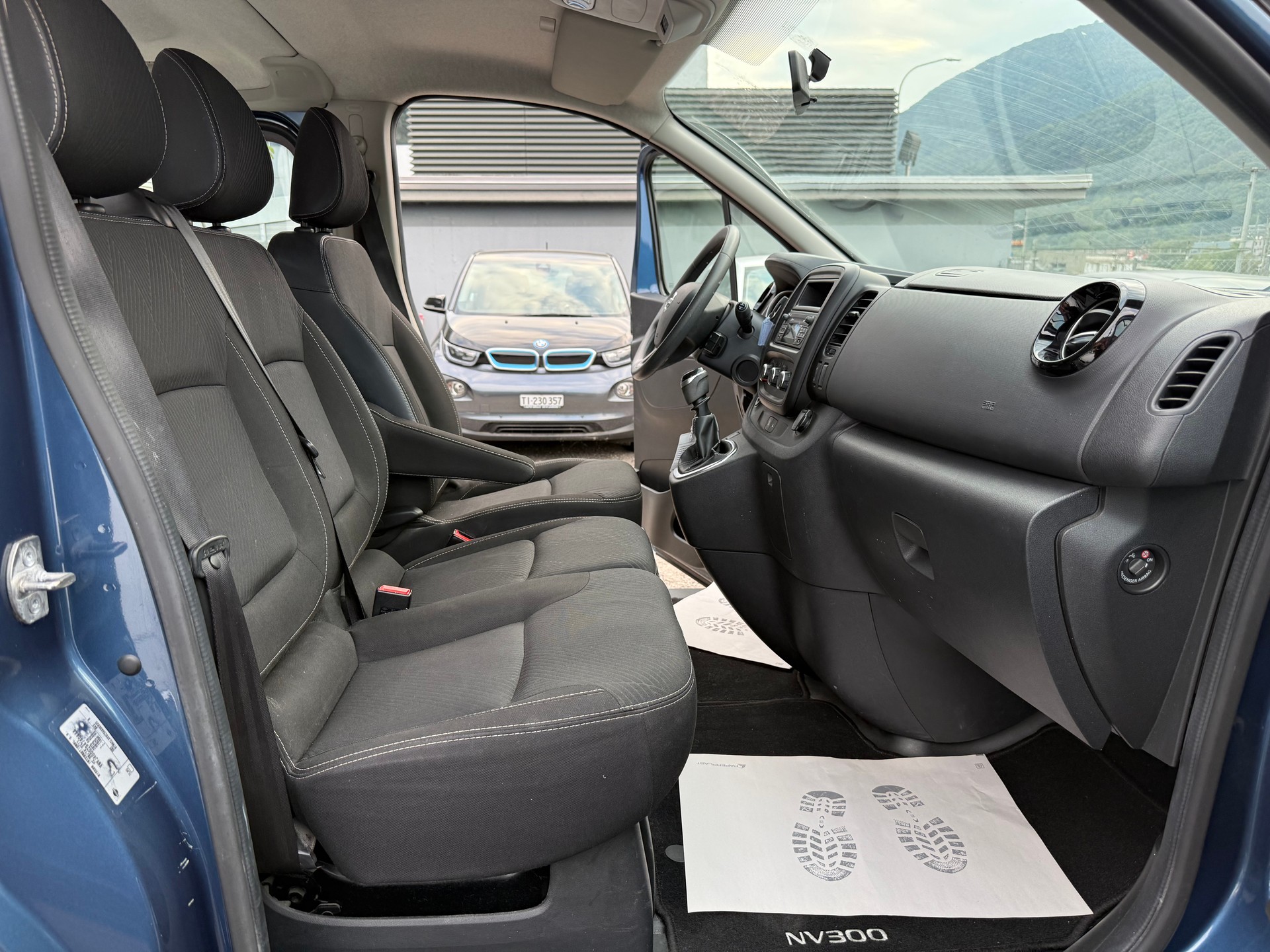NISSAN NV300 dCi 120 2.9 L2H1 Comfort 9Pl.-image-5