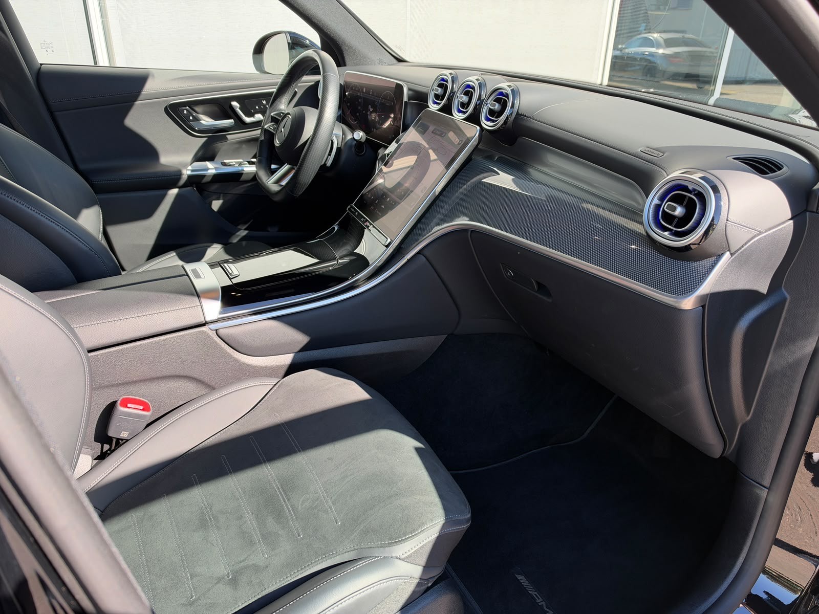 MERCEDES-BENZ GLC 220 d 4Matic 9G-Tronic-image-5