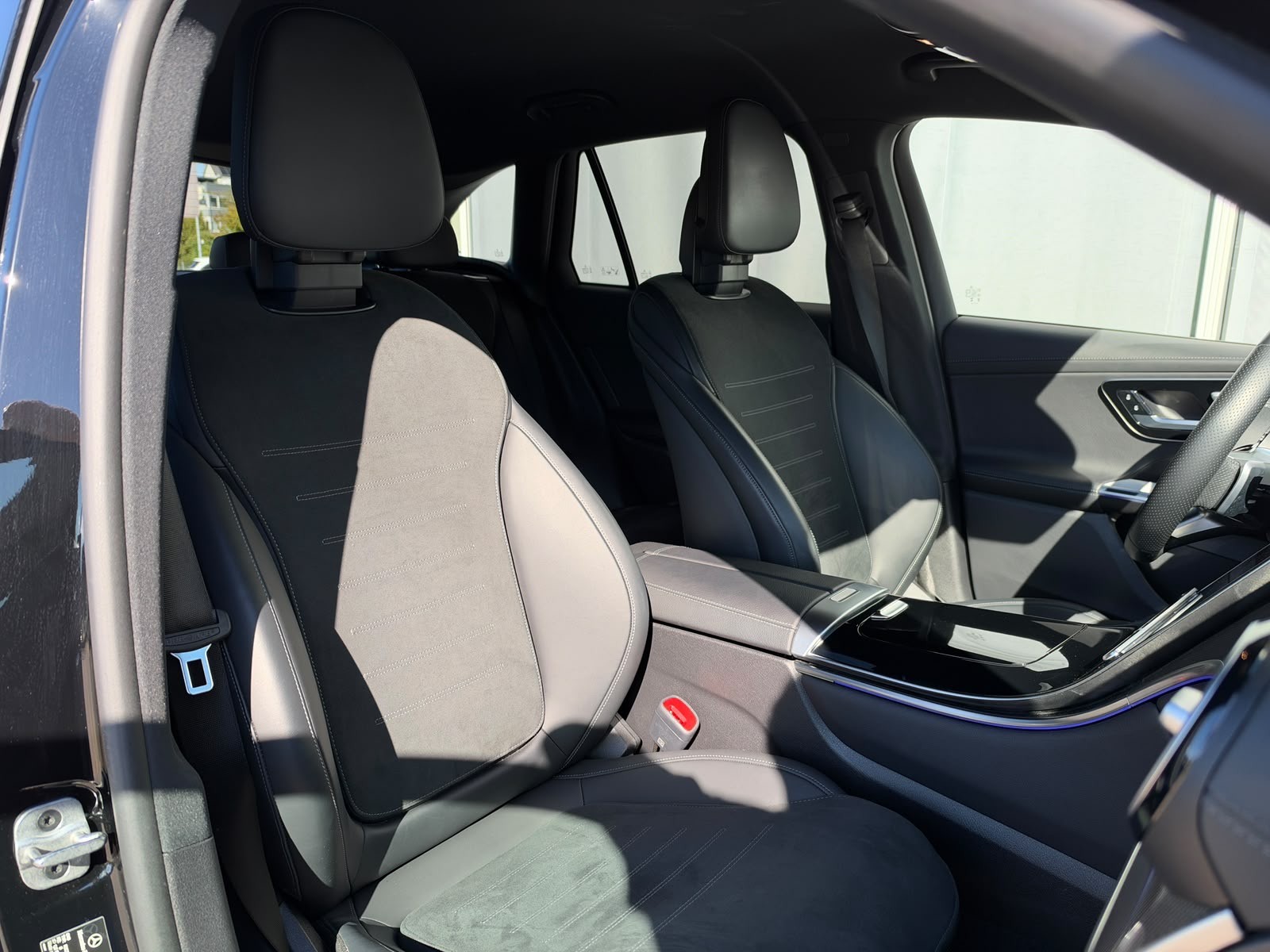 MERCEDES-BENZ GLC 220 d 4Matic 9G-Tronic-image-6