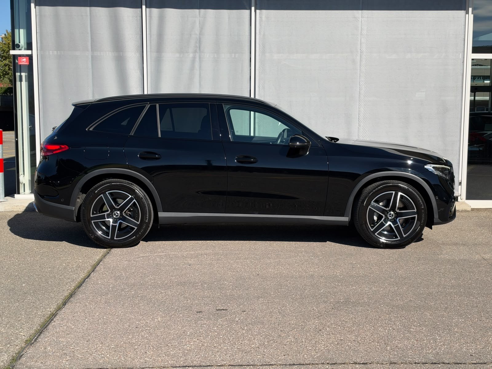 MERCEDES-BENZ GLC 220 d 4Matic 9G-Tronic-image-1