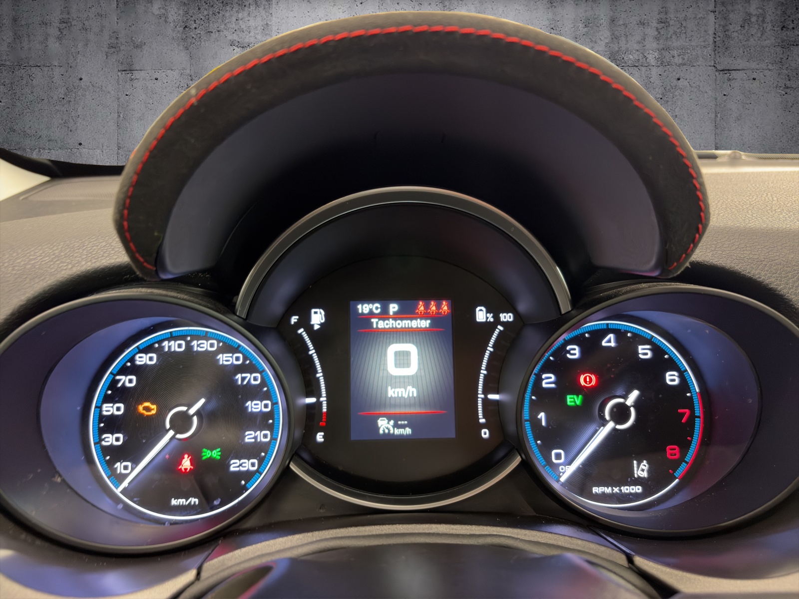 FIAT 500X 1.5 Hybrid Sport DCT-image-12