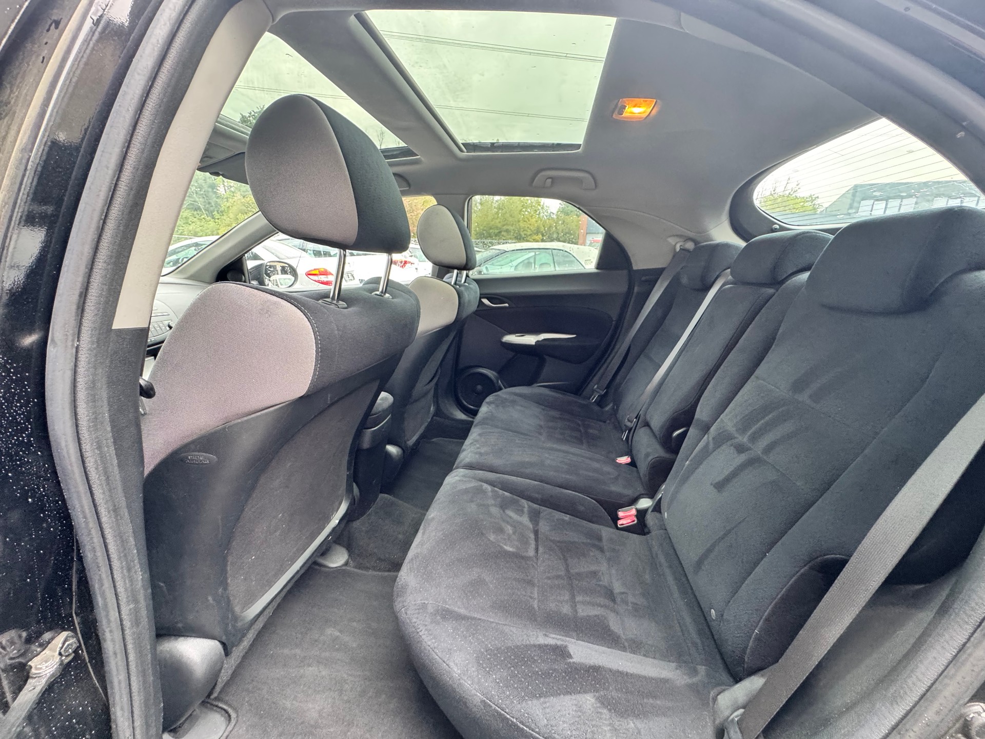 HONDA Civic 1.8i Sport-image-12