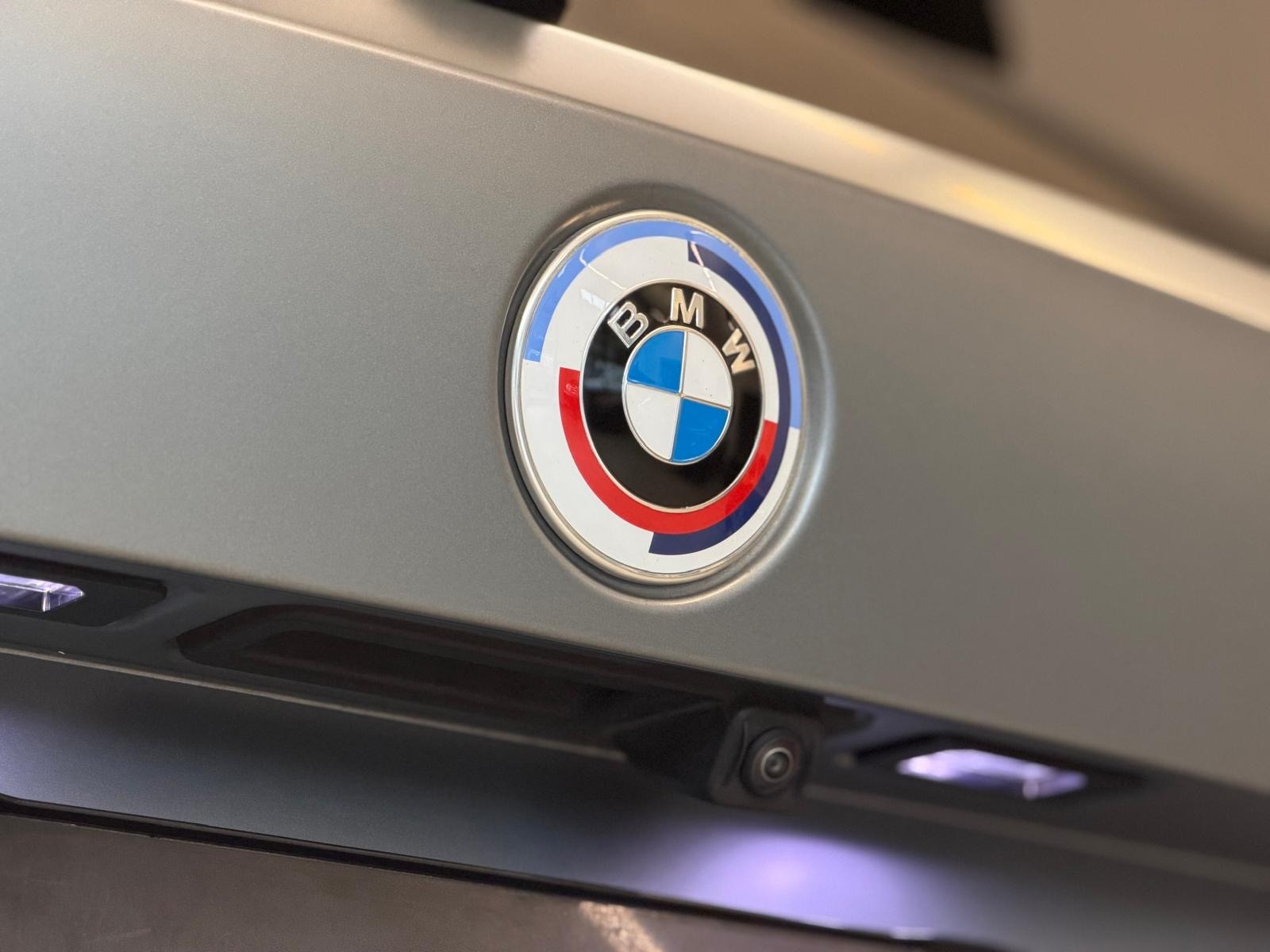 BMW M340i xDrive 48V Touring Steptronic M Sport Pro INDIVIDUAL FROZEN PURE GREY-image-28