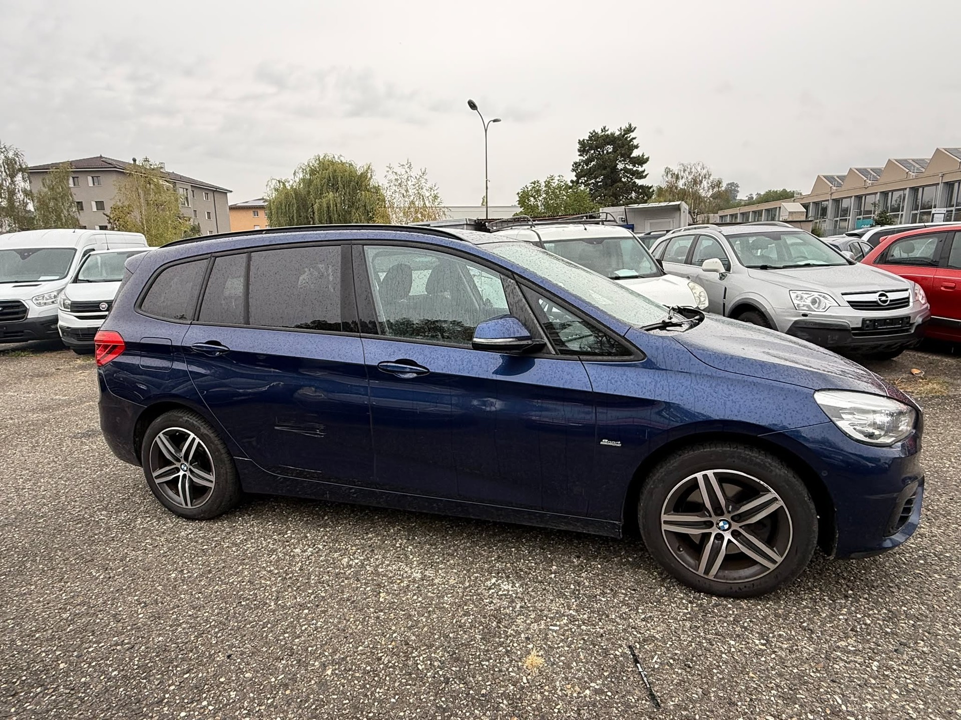 BMW 218d xDrive Gran Tourer Steptronic-image-3