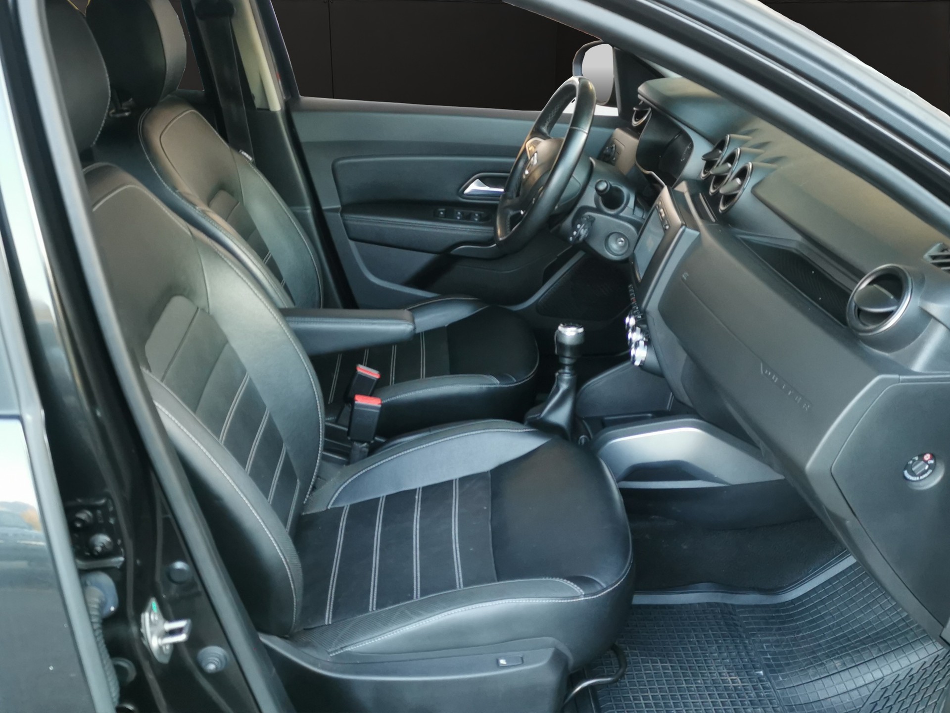 DACIA Duster TCe 125 Prestige 4x4-image-13
