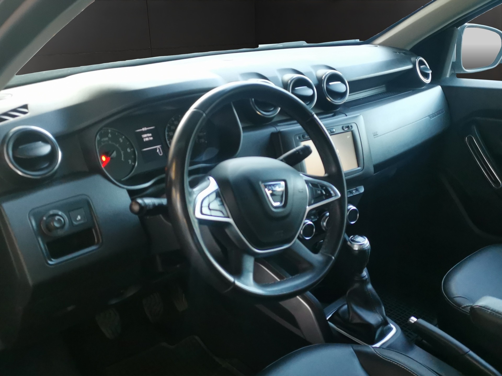 DACIA Duster TCe 125 Prestige 4x4-image-9
