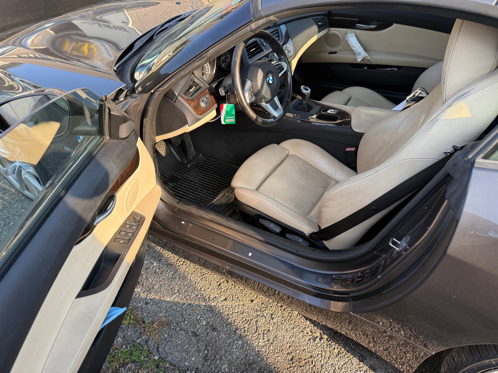 BMW Z4 sDrive23i-image-5