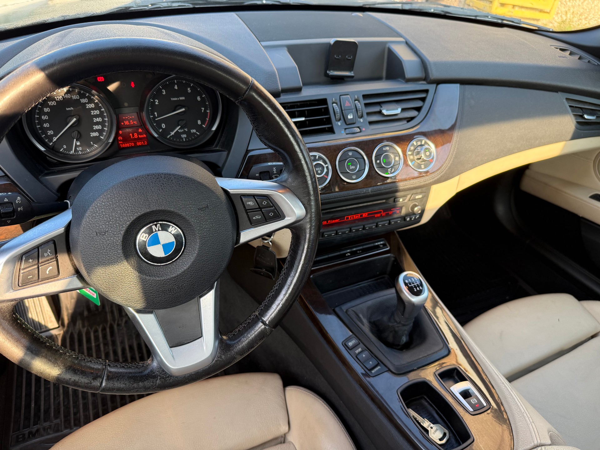 BMW Z4 sDrive23i-image-7