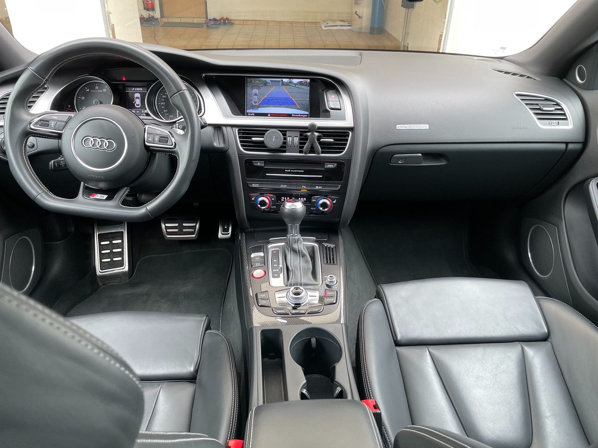 AUDI 3.0 V6 TFSI quattro S-Tronic-image-3