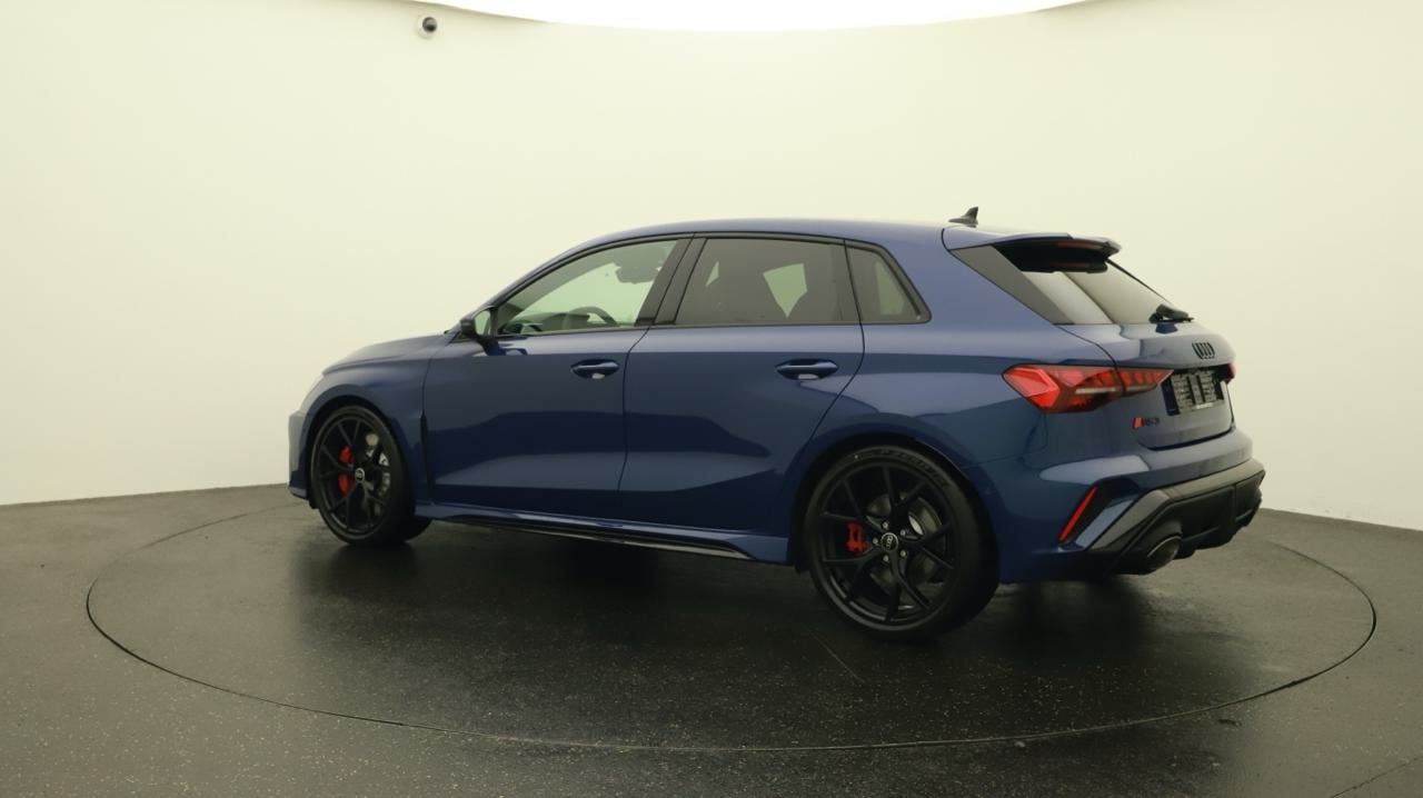 AUDI RS3 Sportback 2.5 TSI quattro S-tronic-image-2