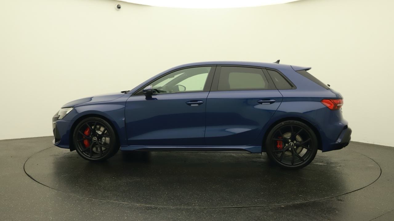 AUDI RS3 Sportback 2.5 TSI quattro S-tronic-image-1