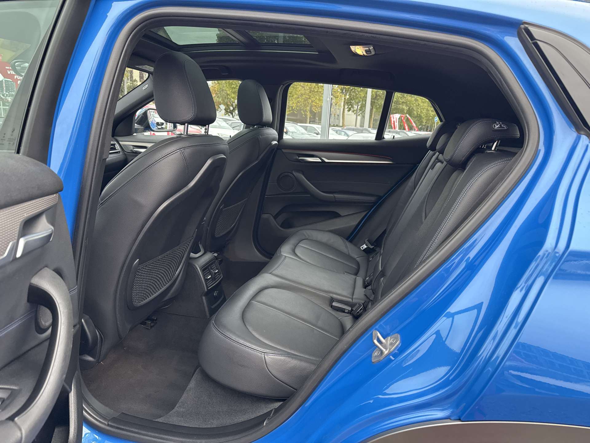 BMW X2 sDrive 20i M Sport Steptronic-Automat-image-6