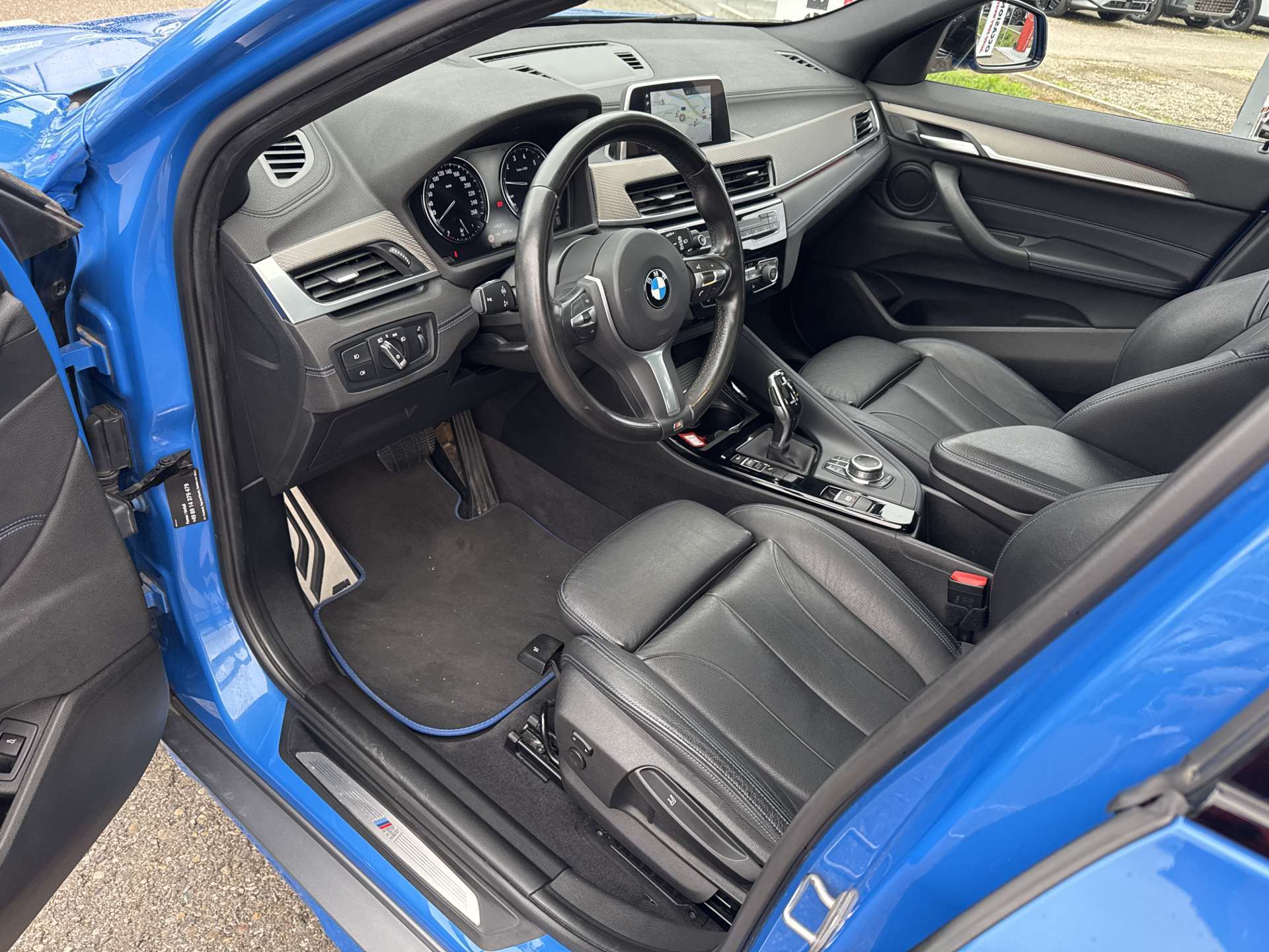 BMW X2 sDrive 20i M Sport Steptronic-Automat-image-5