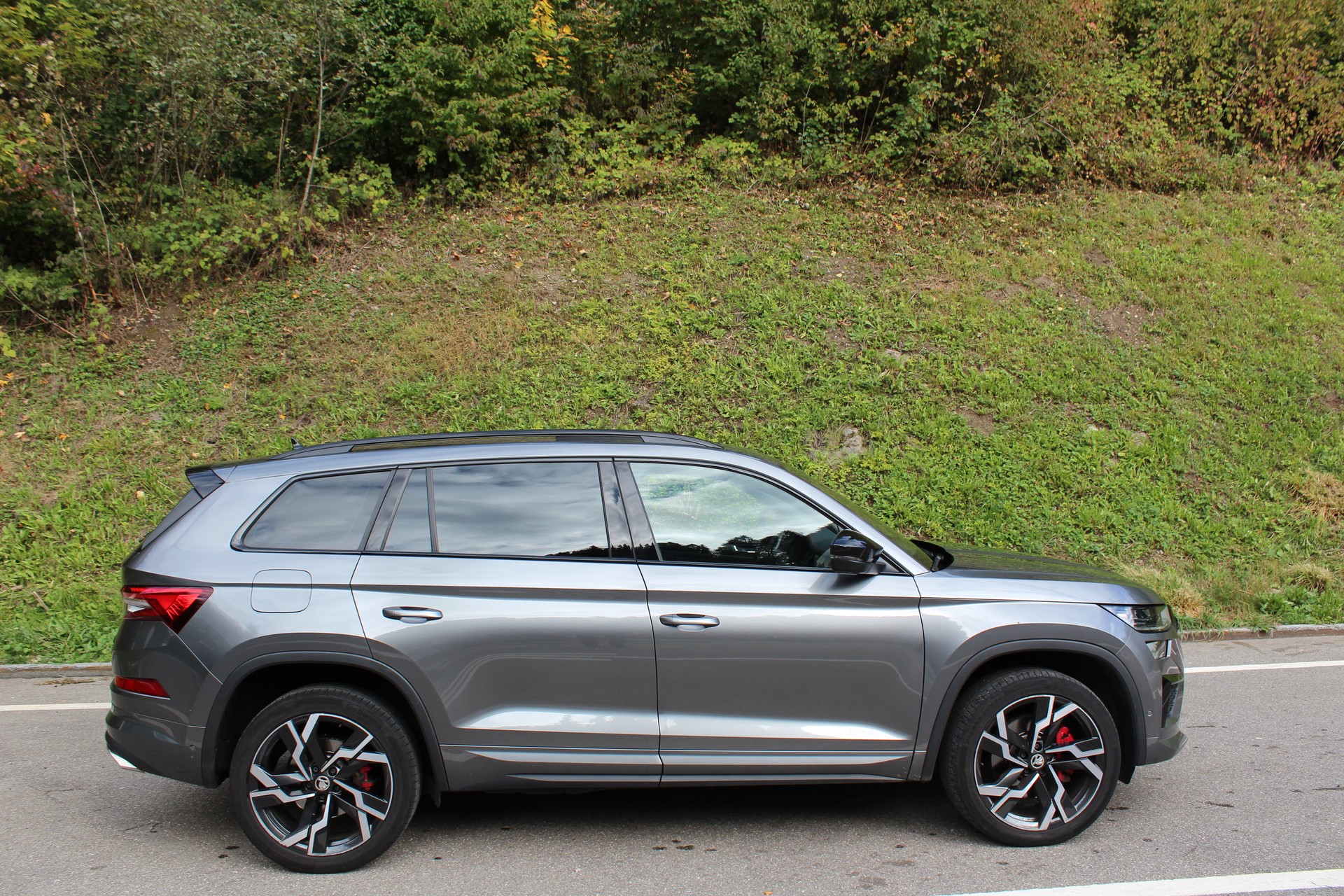 SKODA Kodiaq 2.0 TSI 4x4 RS-image-4
