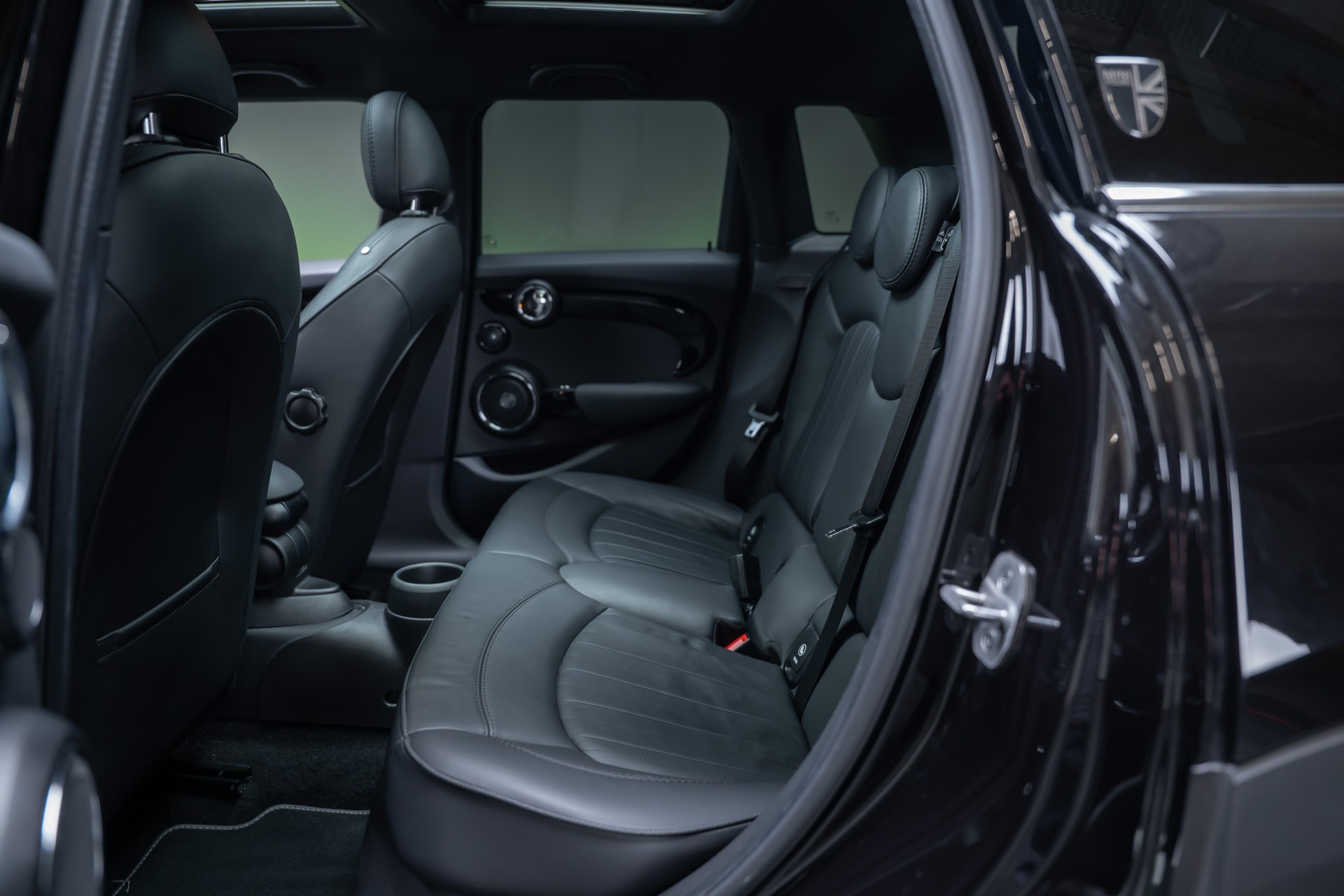 MINI Cooper S SDKG / CH-Fahrzeug / Panorama / Rückfahrkamera-image-14
