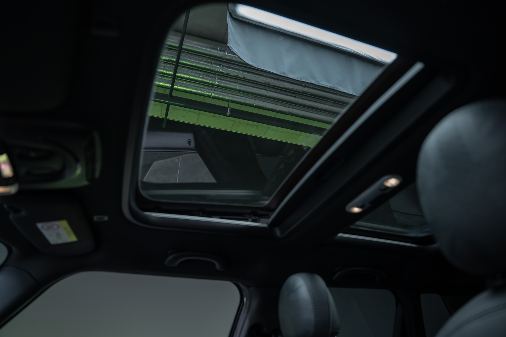 MINI Cooper S SDKG / CH-Fahrzeug / Panorama / Rückfahrkamera-image-13