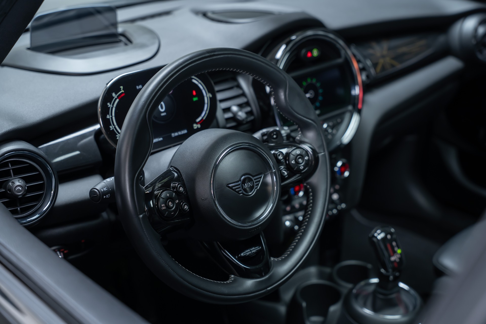 MINI Cooper S SDKG / CH-Fahrzeug / Panorama / Rückfahrkamera-image-9