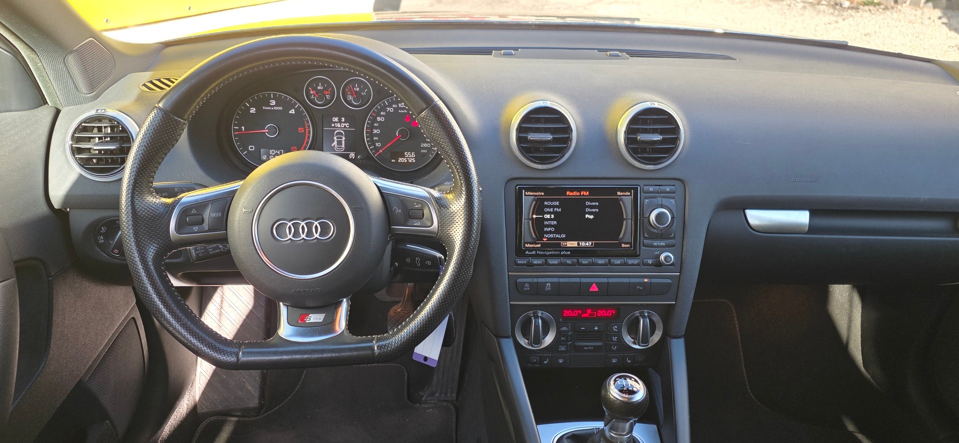 AUDI A3 Sportback 2.0 TDI Attraction quattro-image-9