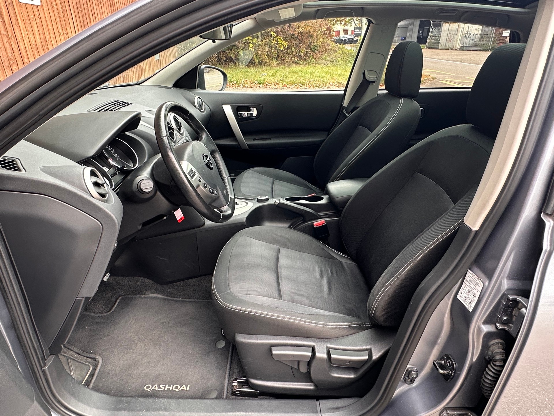 NISSAN Qashqai 2.0 4WD acenta XTronic CVT-image-6