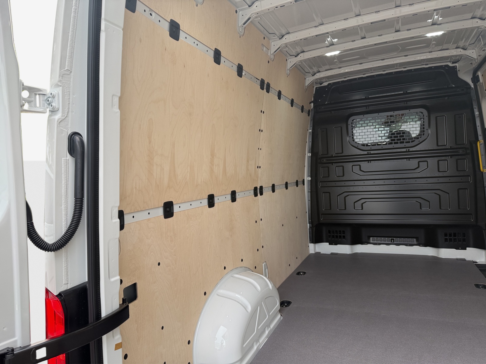 VW Crafter 35 2.0 BiTDI Entry L3 A-image-14