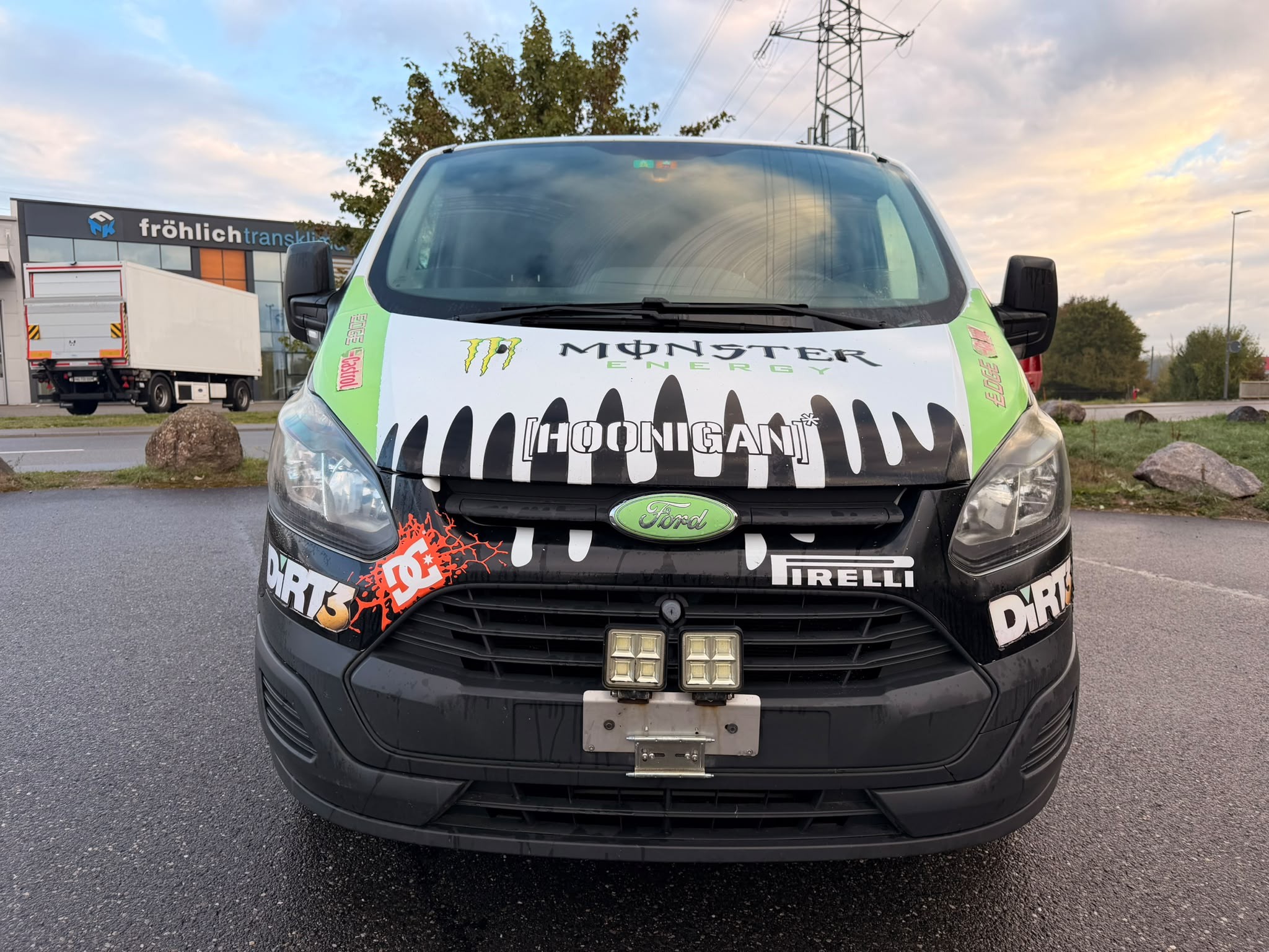 Car photo