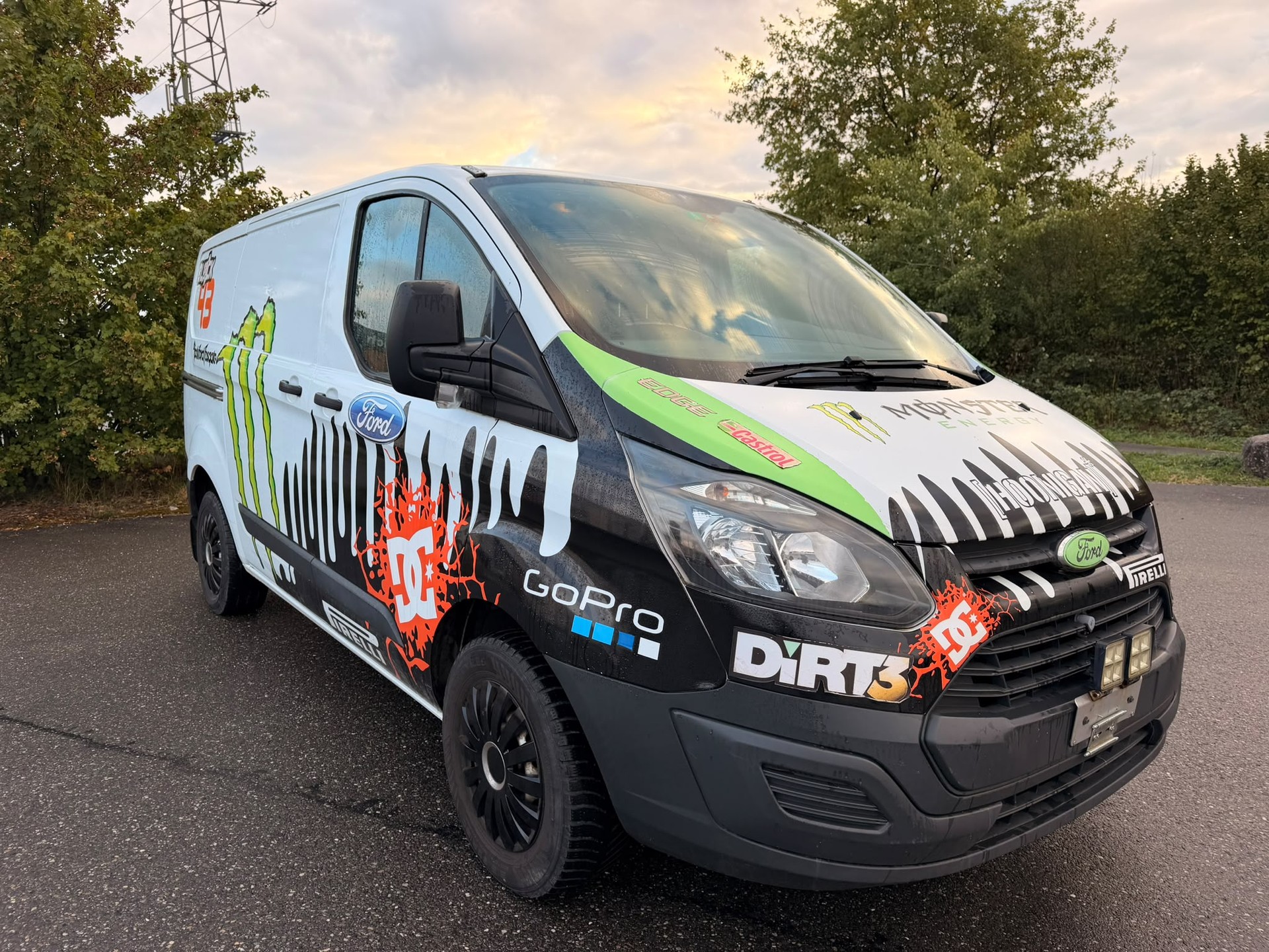 FORD Transit Custom Van 250 L1H1 Ambiente-image-1
