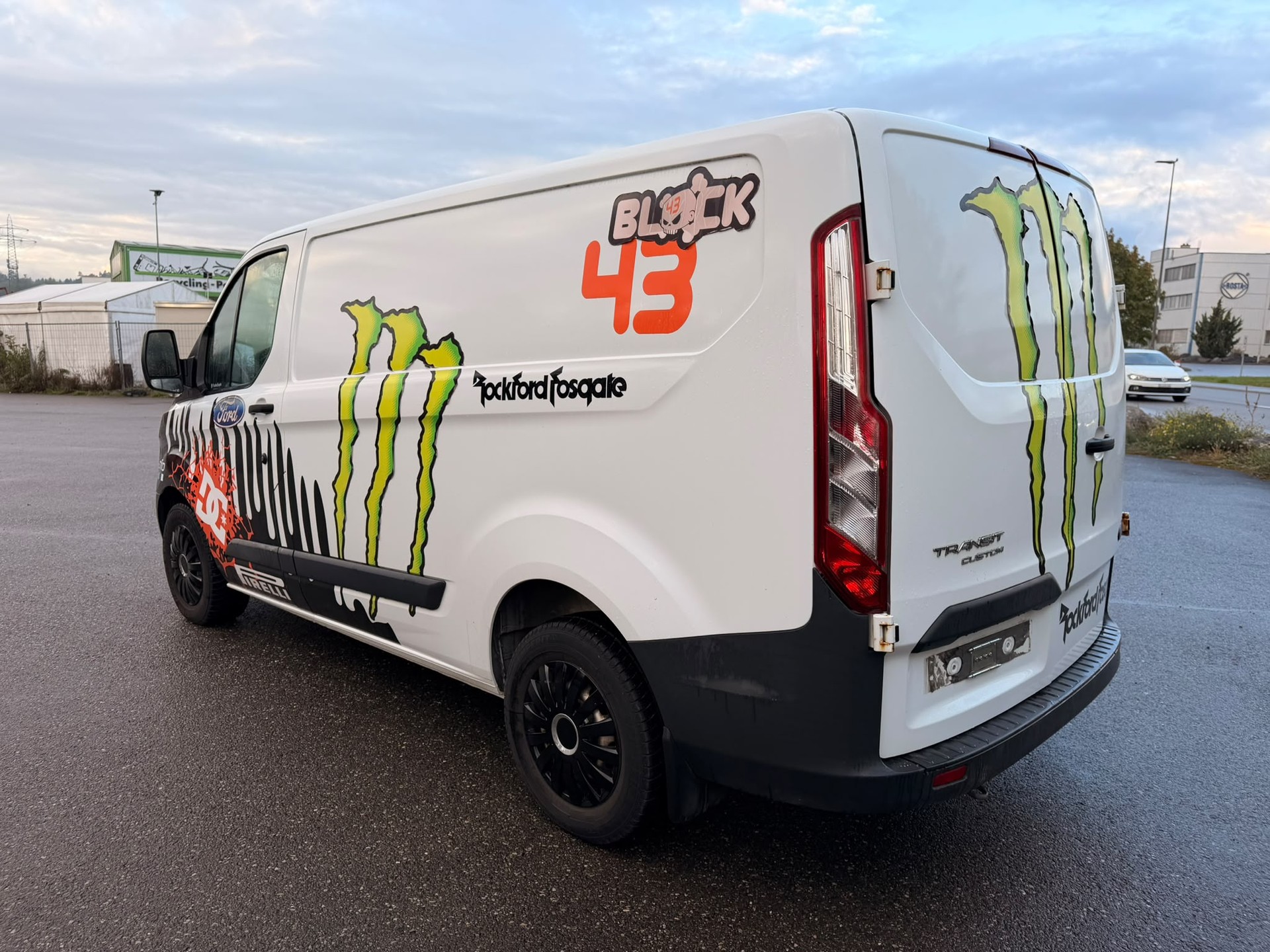 FORD Transit Custom Van 250 L1H1 Ambiente-image-3