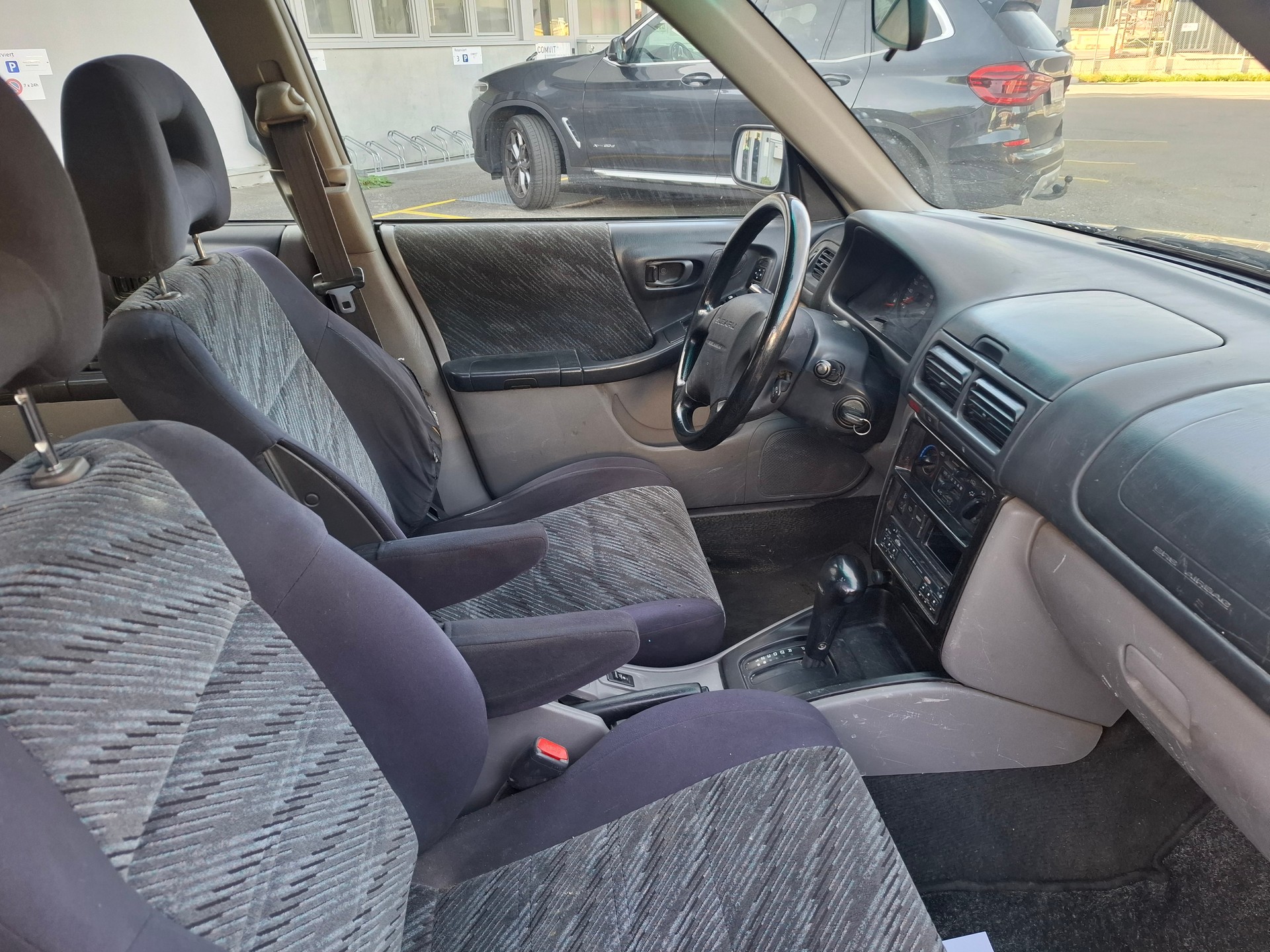 SUBARU Forester 2.0 Comfort Automatic-image-4